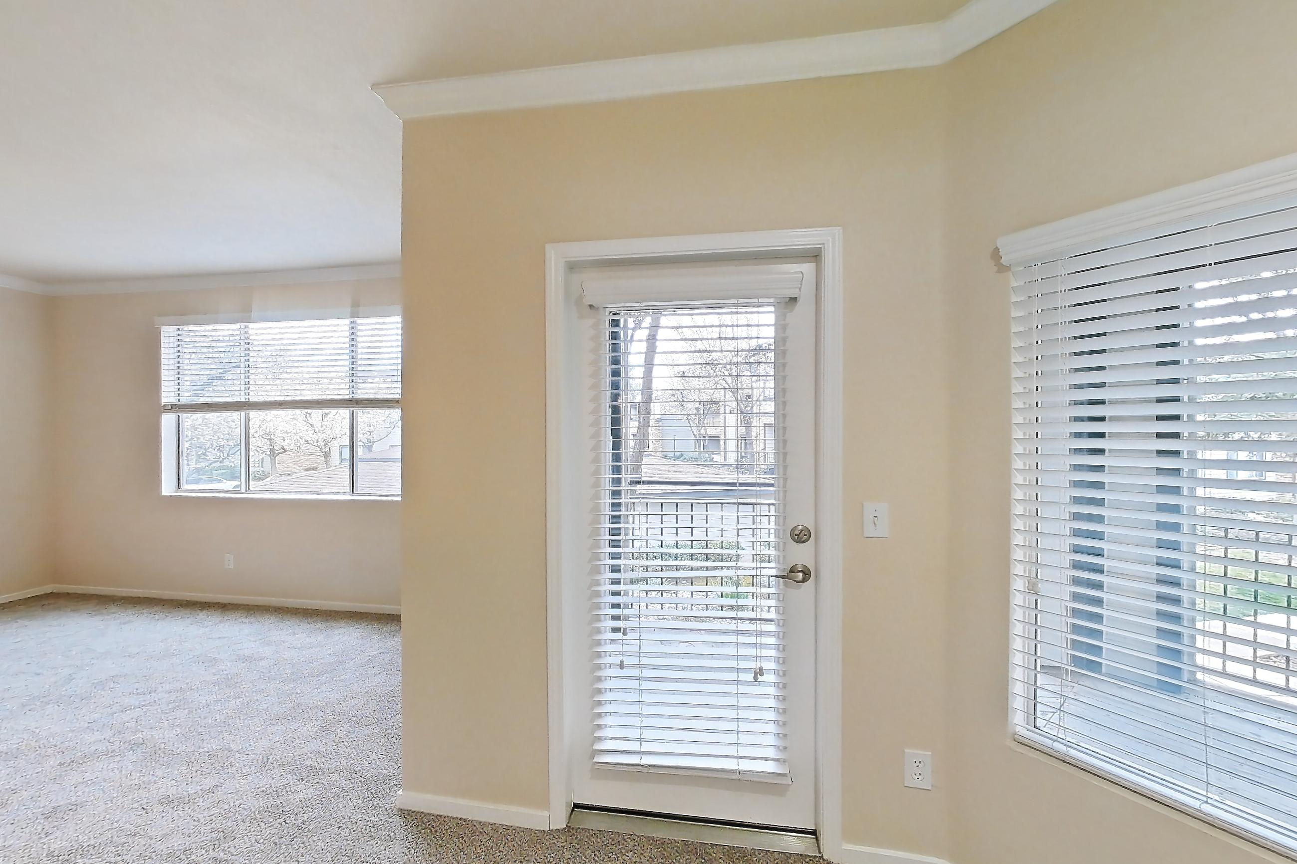 DINING ROOM (representative of this floor plan)