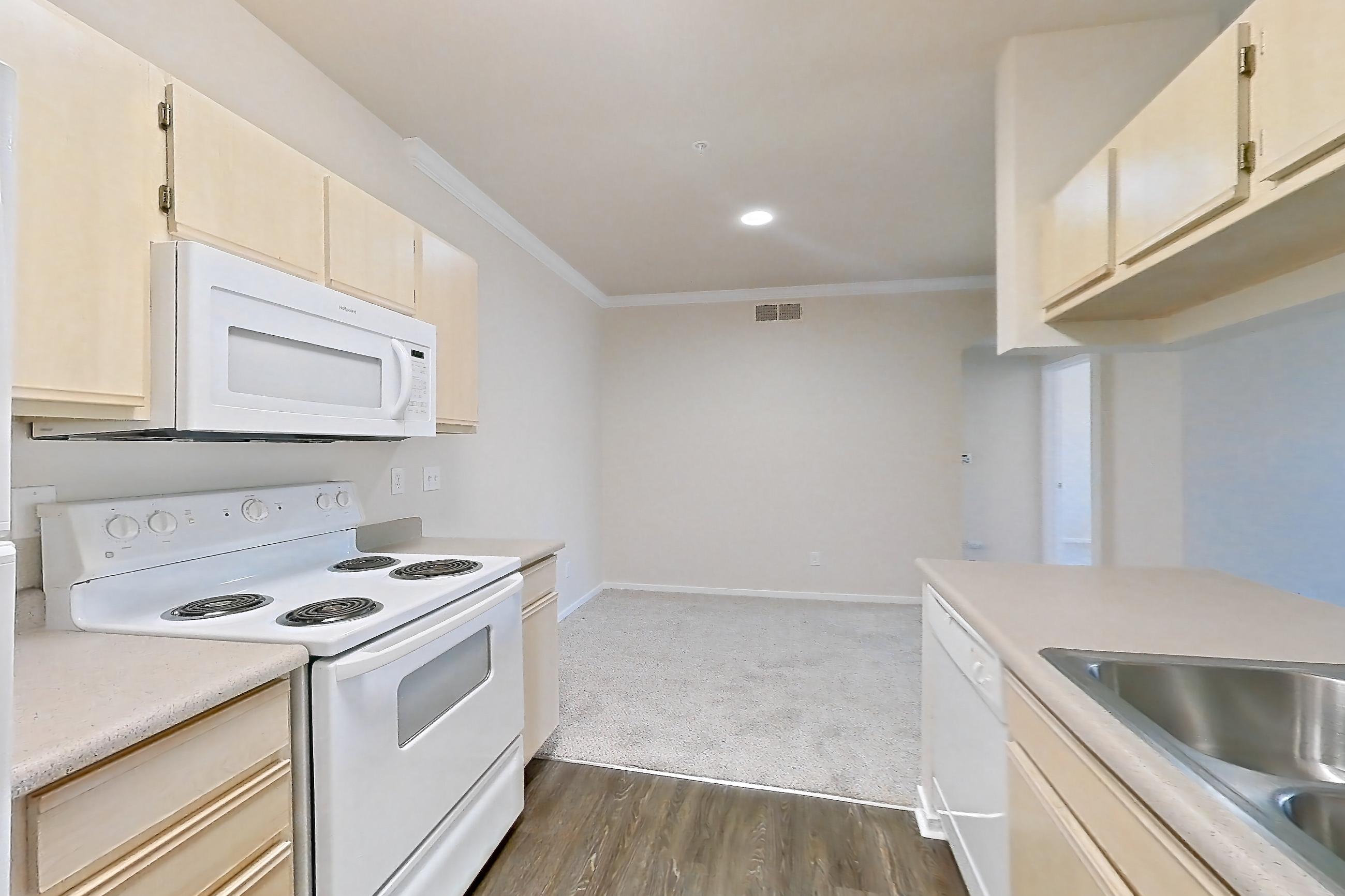 KITCHEN PANTRY