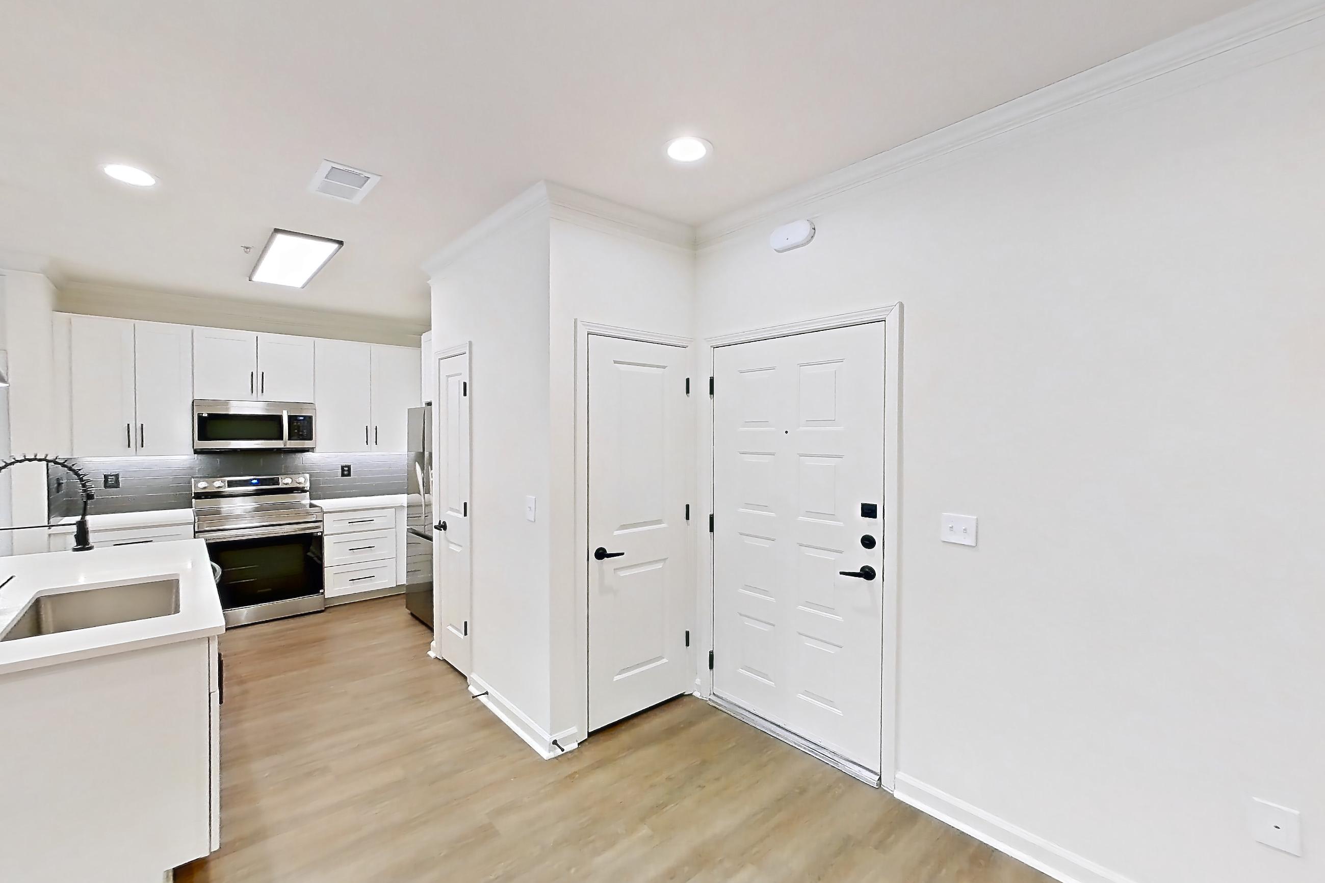 DINING ROOM (representative of this floor plan)