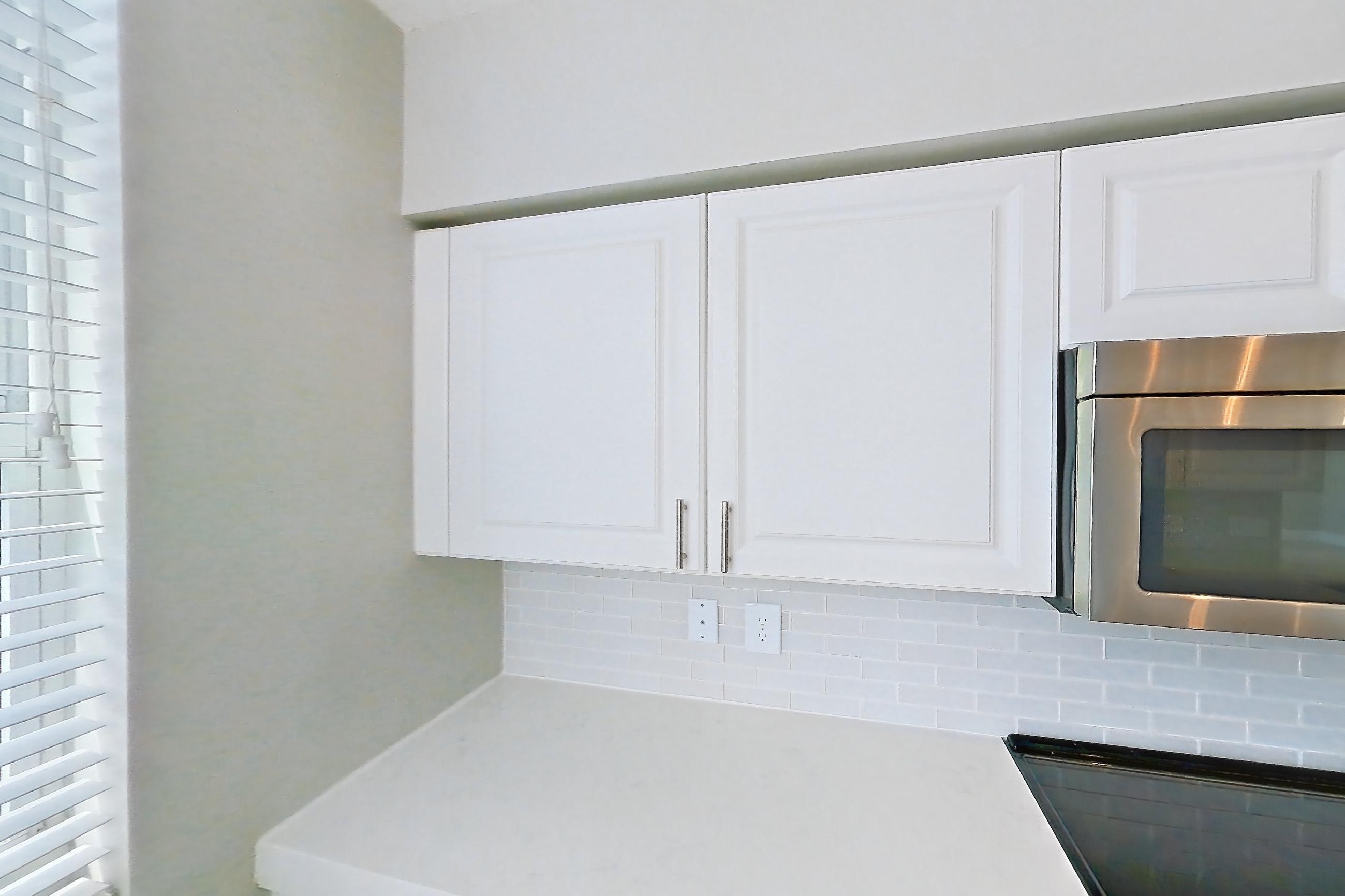 KITCHEN RIGHT