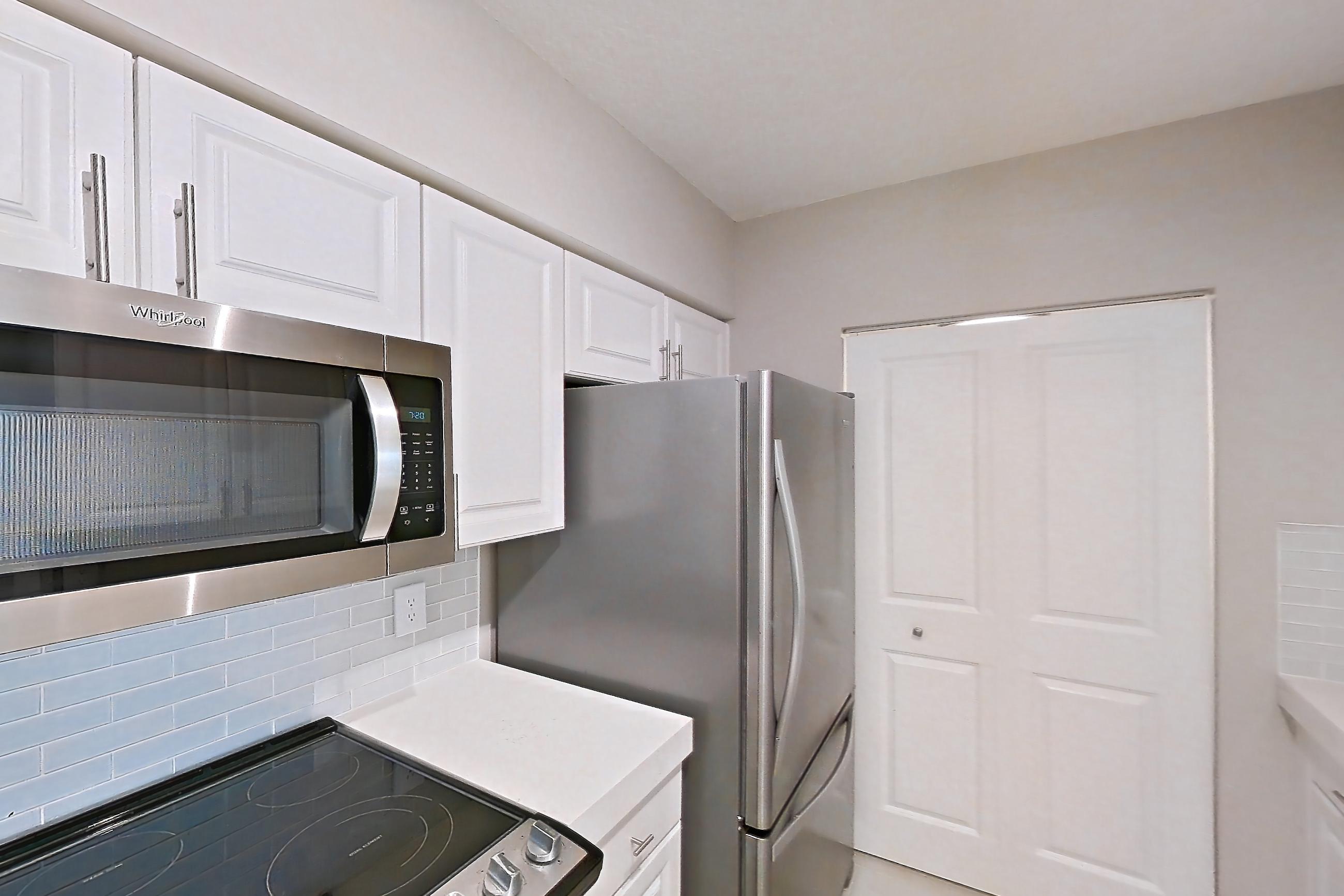 Kitchen in Apartment 1560 at Sunrise Harbor, 2/2 LINDOS floor plan