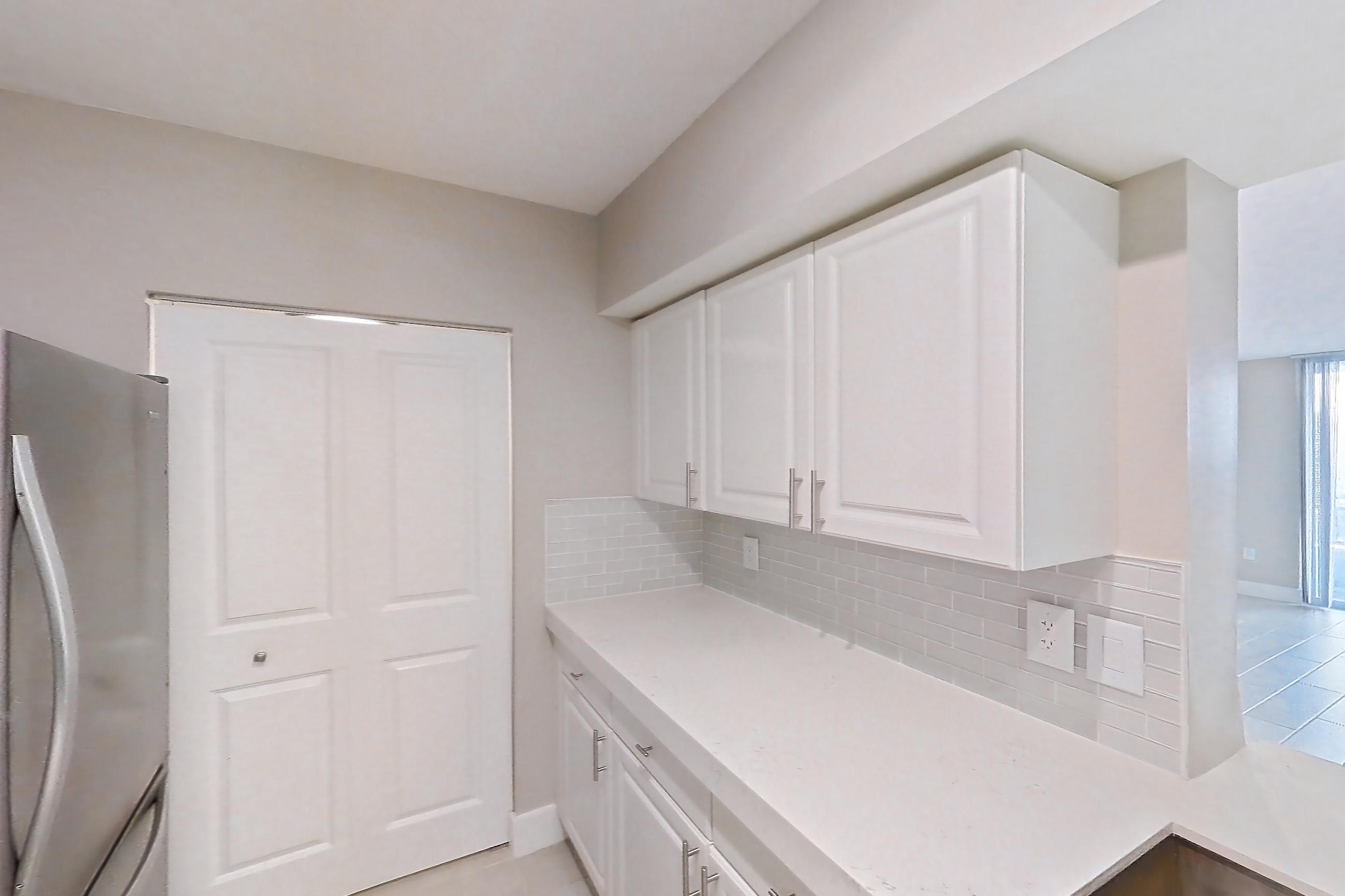 Kitchen in Apartment 1560 at Sunrise Harbor, 2/2 LINDOS floor plan