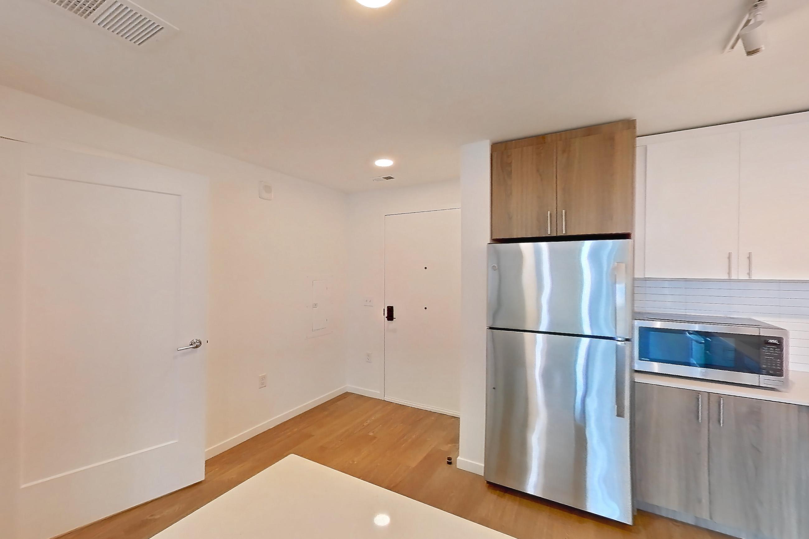 Kitchen in Apartment 711 at Cortland Rosslyn, A11 - West floor plan