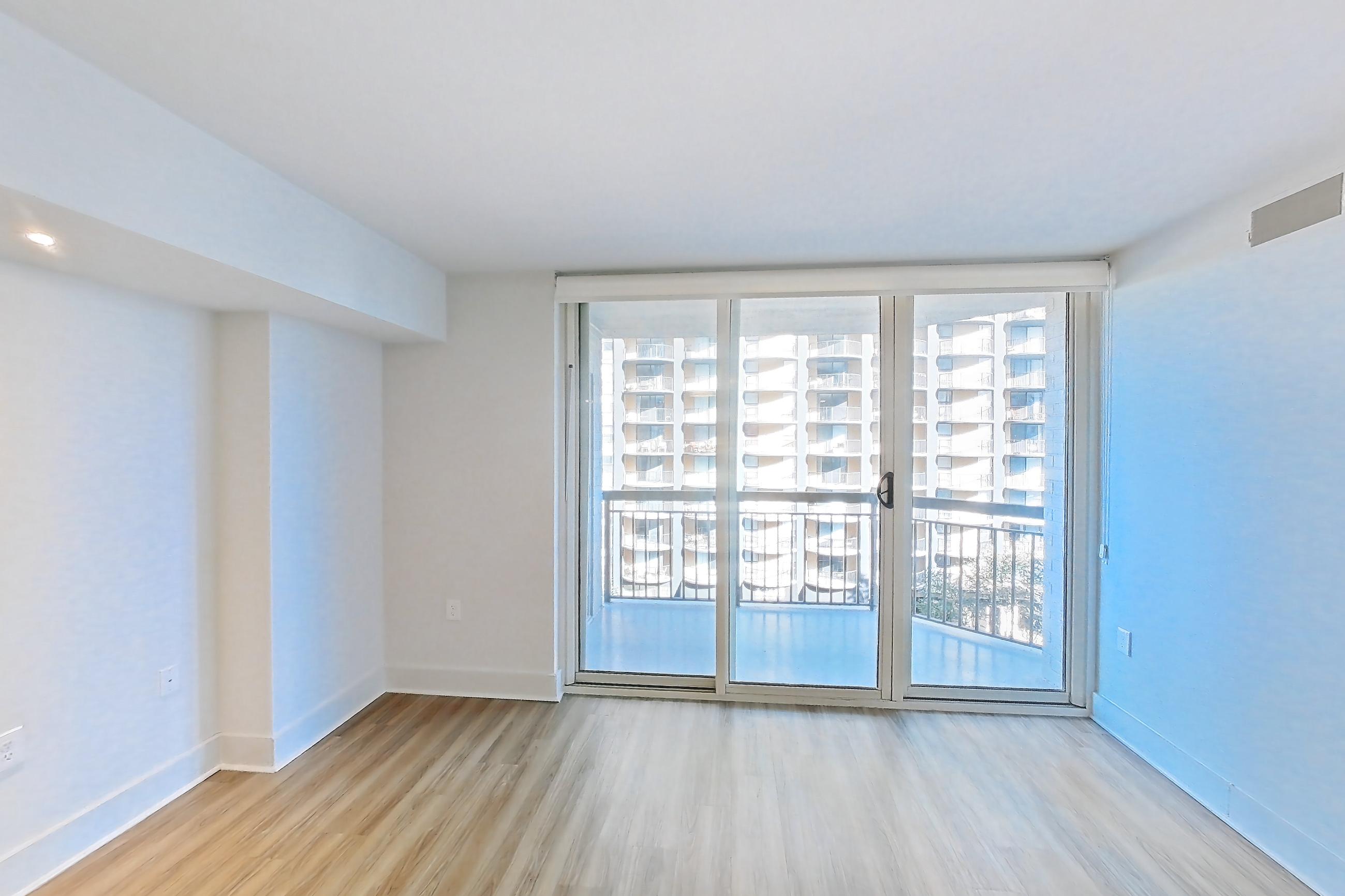 Living room in Apartment 01-0605 at Cortland Pentagon City, A3R floor plan