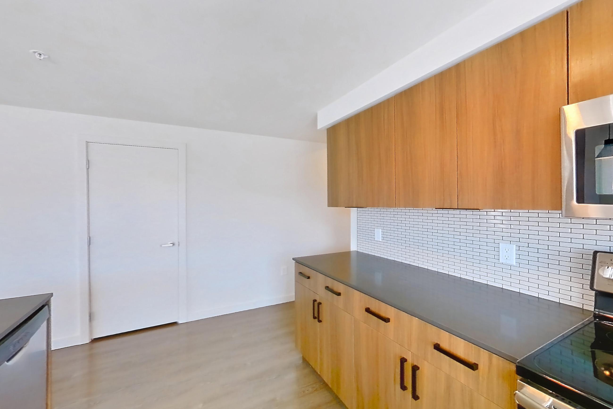 KITCHEN CENTER