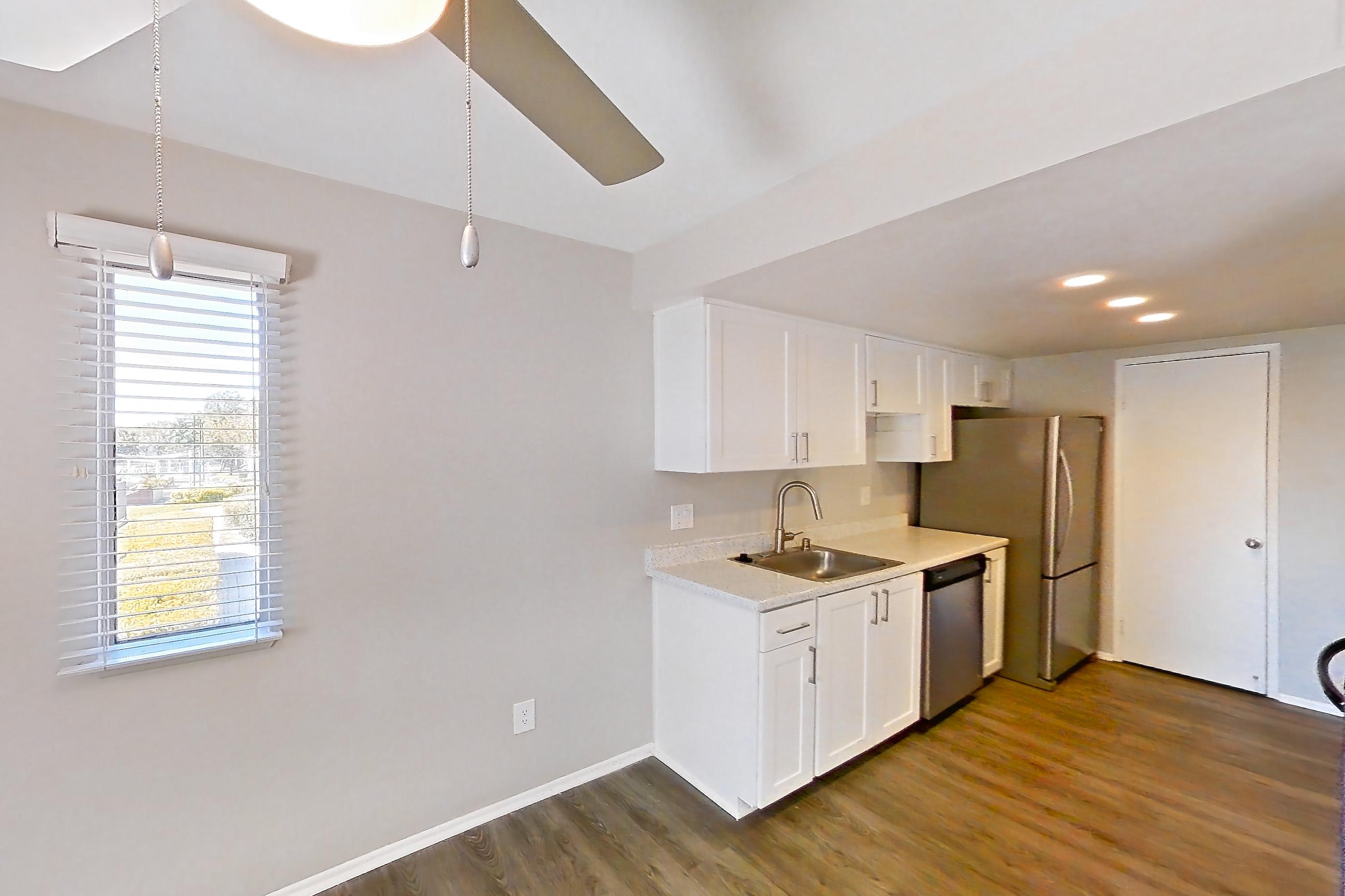 DINING ROOM (representative of this floor plan)