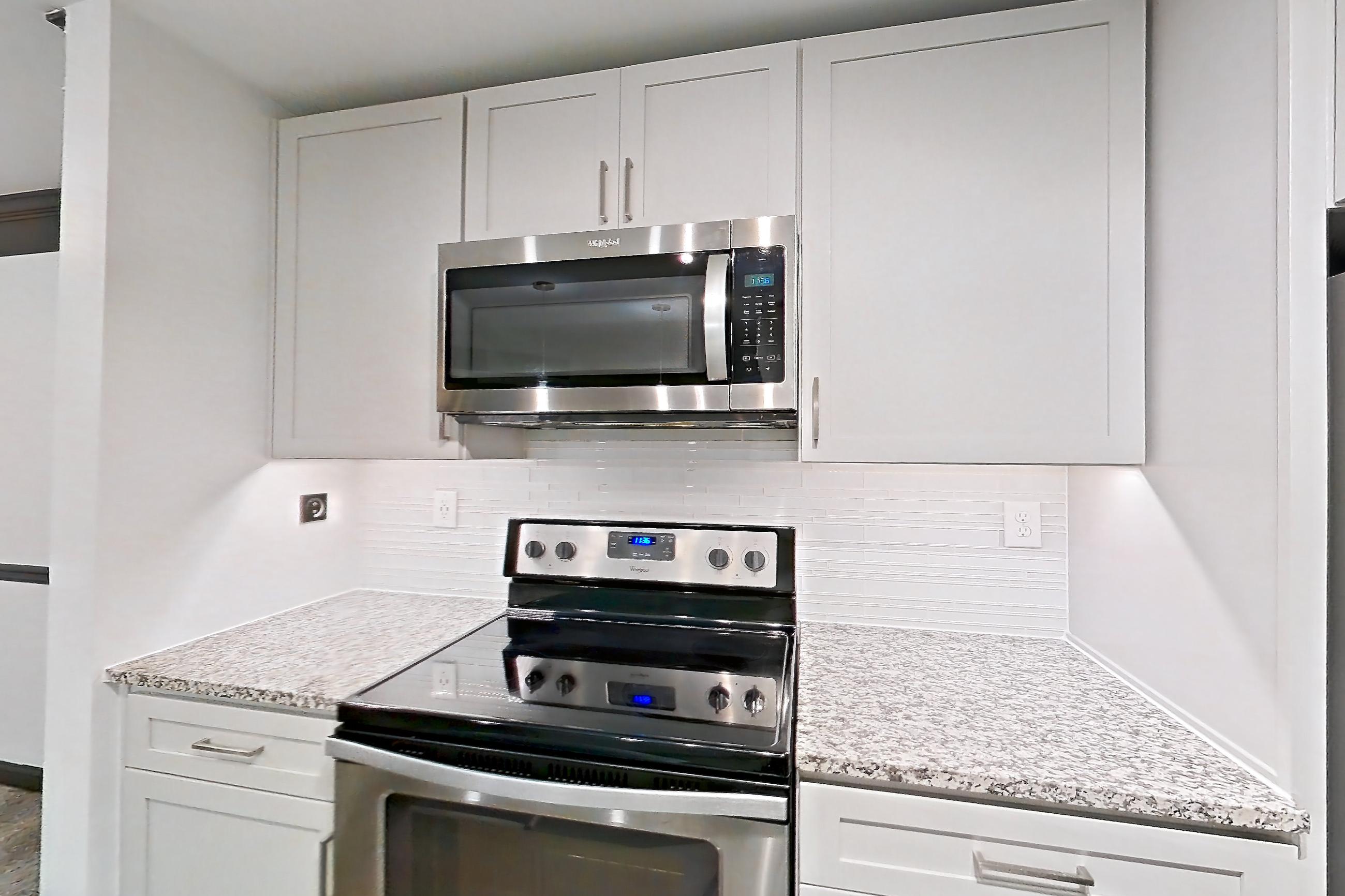Kitchen in Apartment 2326 at Cortland Duluth, A4R - National E floor plan