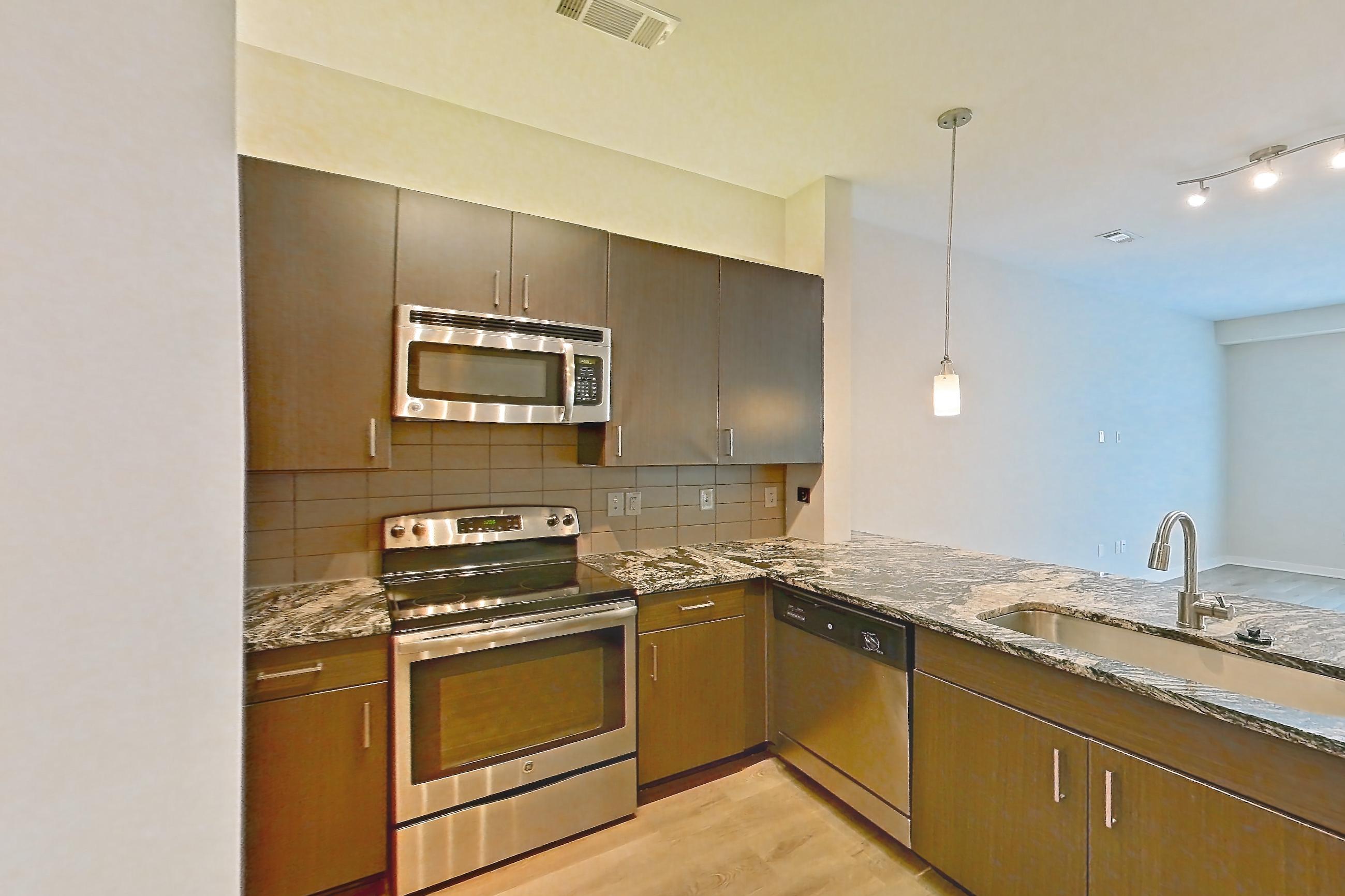 KITCHEN PANTRY