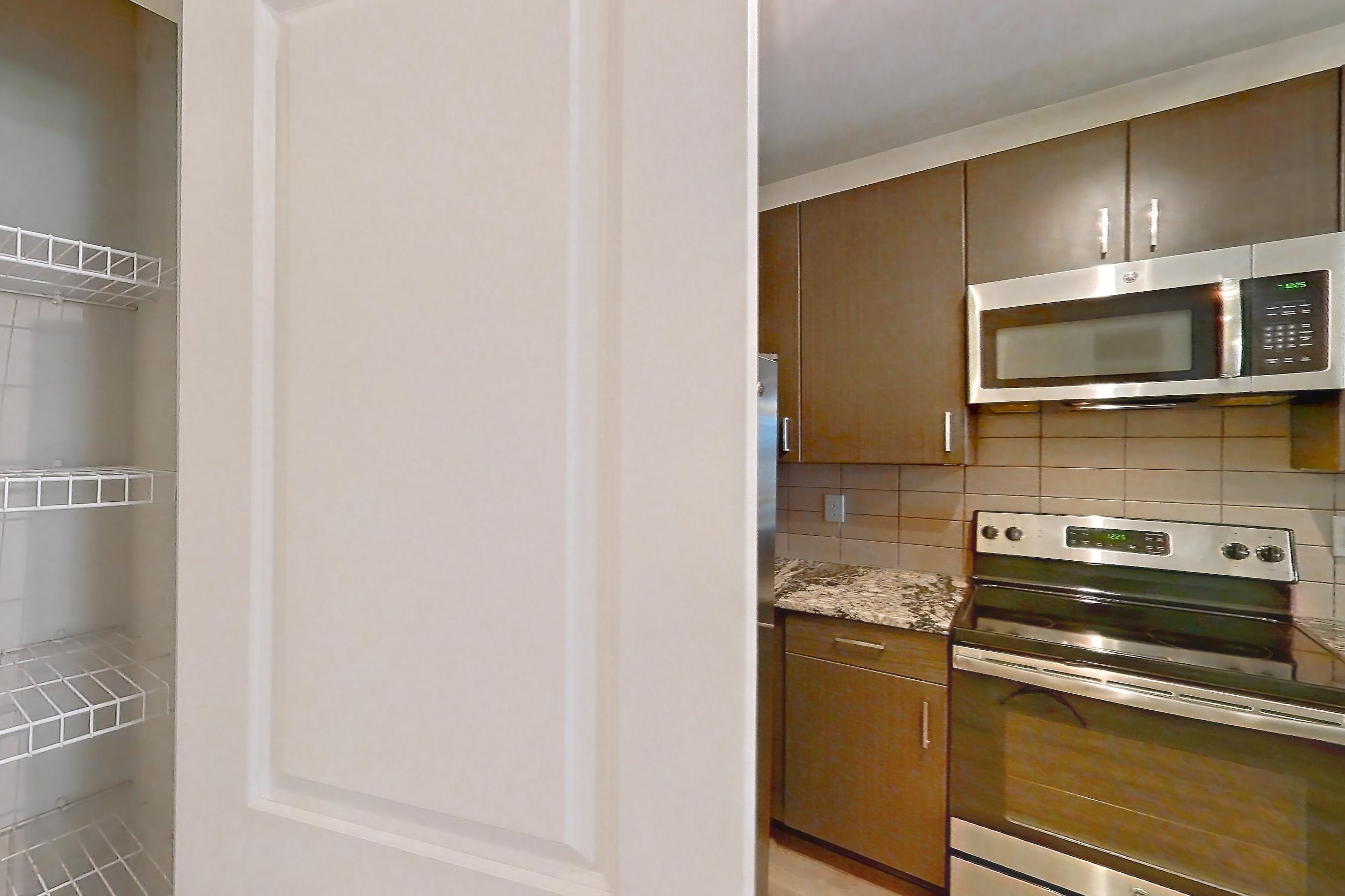 KITCHEN PANTRY