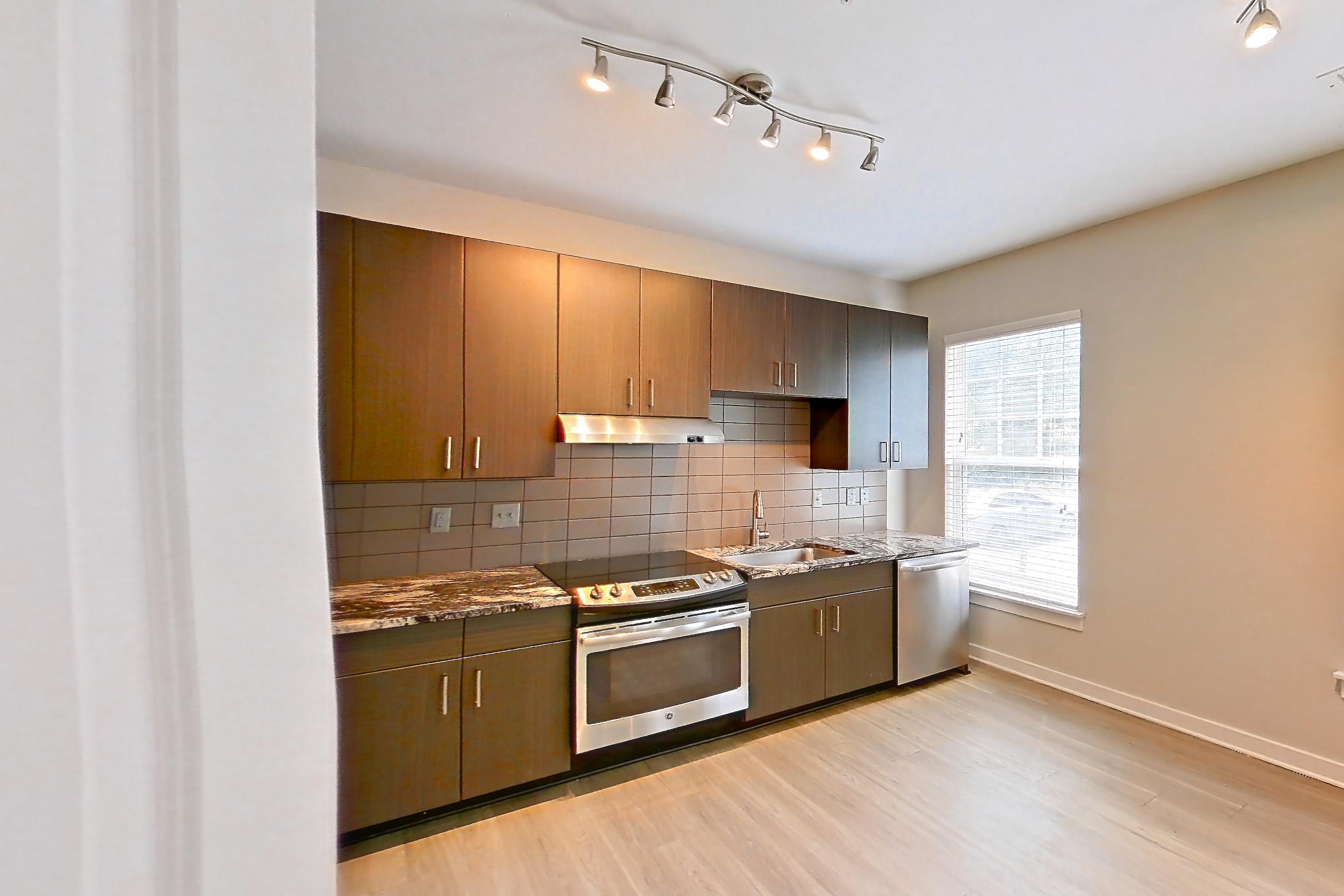 KITCHEN PANTRY