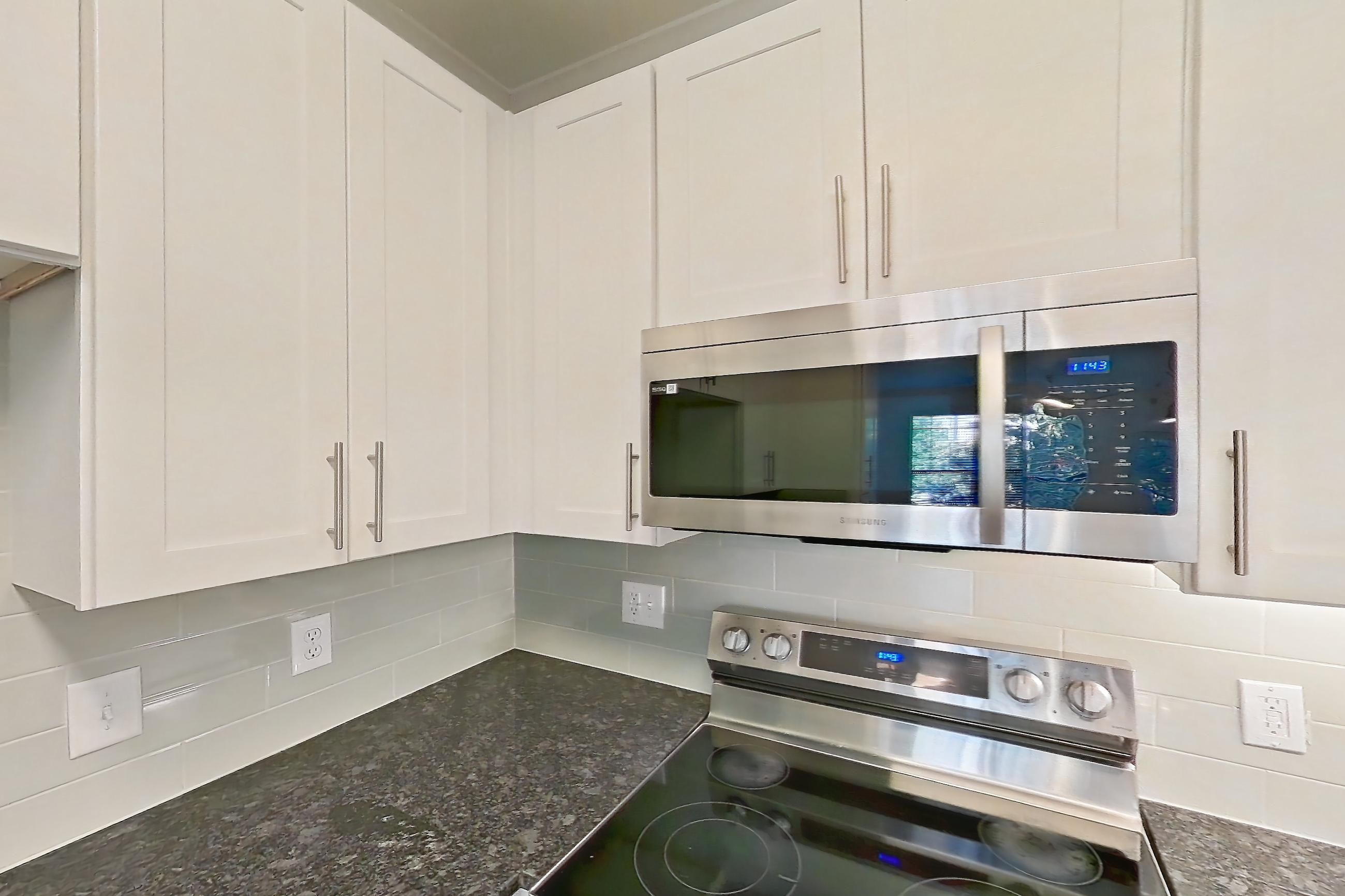 Kitchen in Apartment 11209 at Cortland West Plano, B3R - Celina floor plan