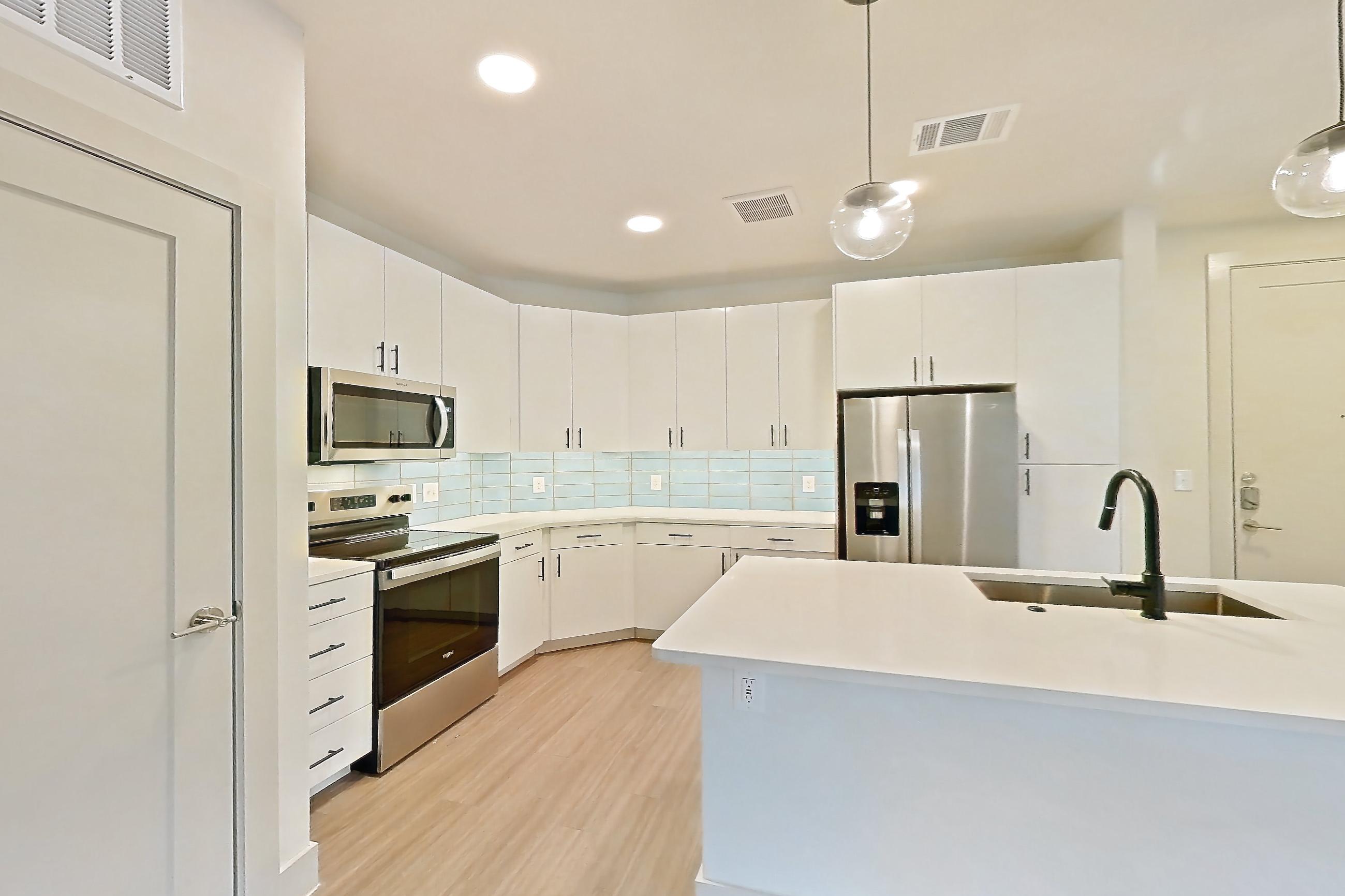DINING ROOM (representative of this floor plan)