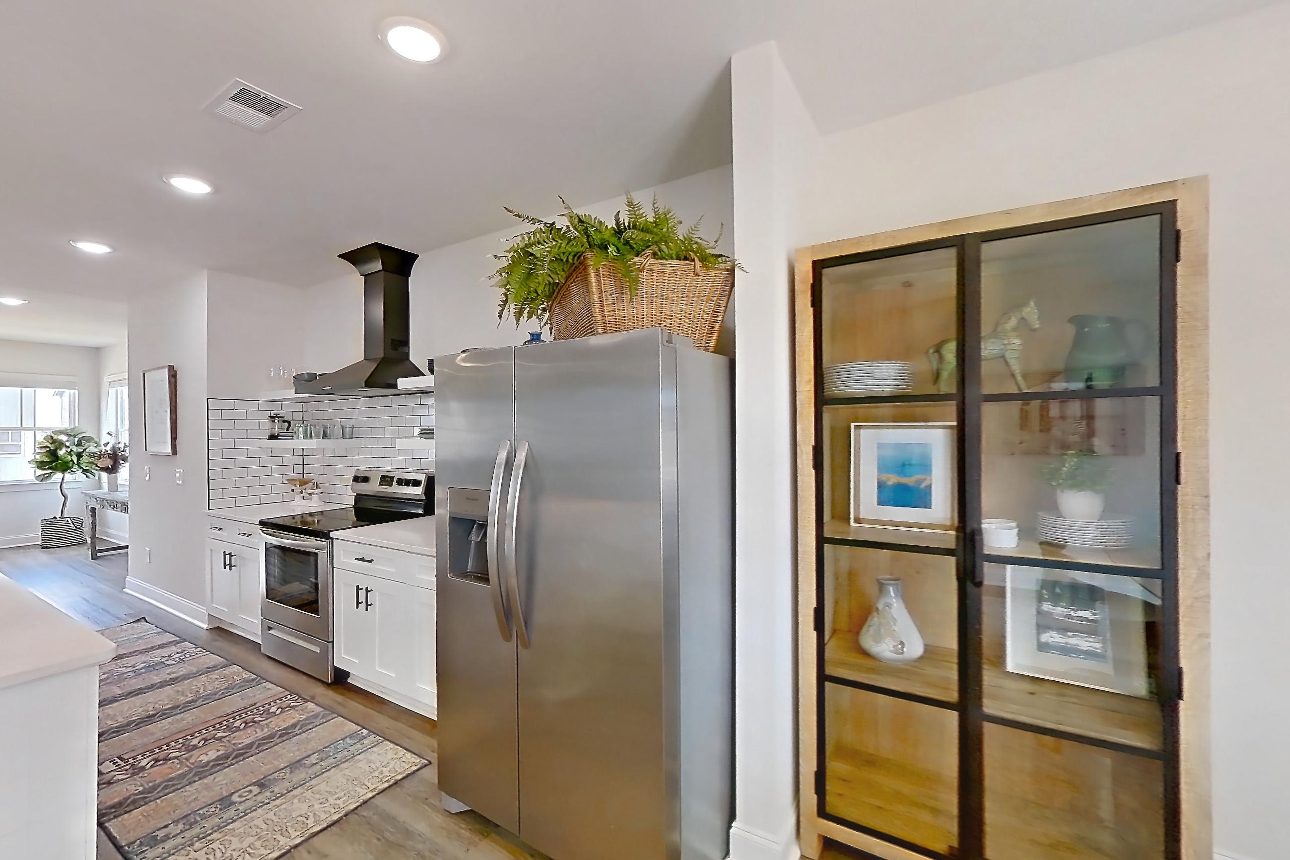 DINING ROOM (representative of this floor plan)