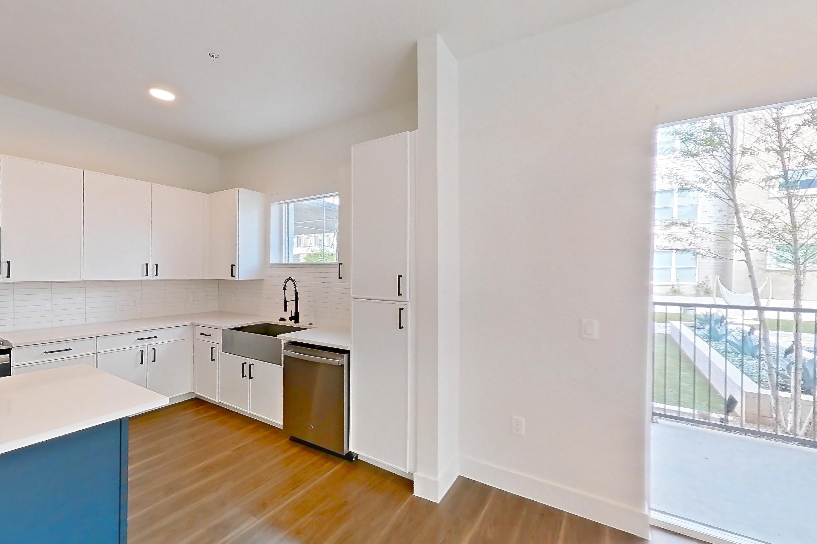 DINING ROOM (representative of this floor plan)