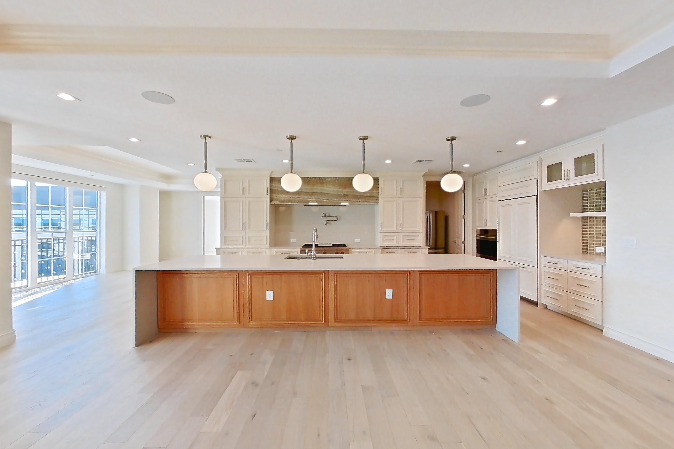 LIVING ROOM (representative of this floor plan)