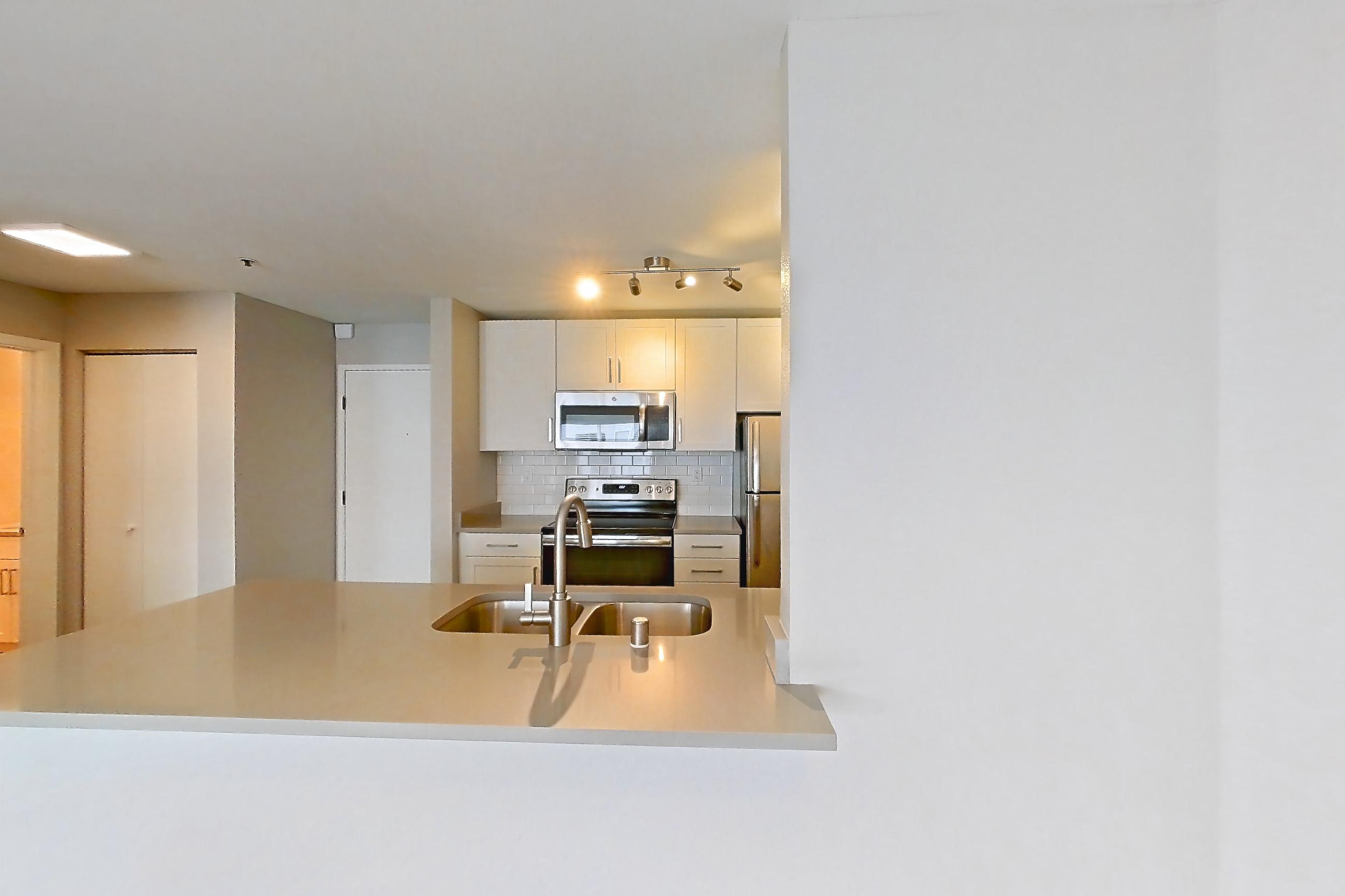 DINING ROOM (representative of this floor plan)