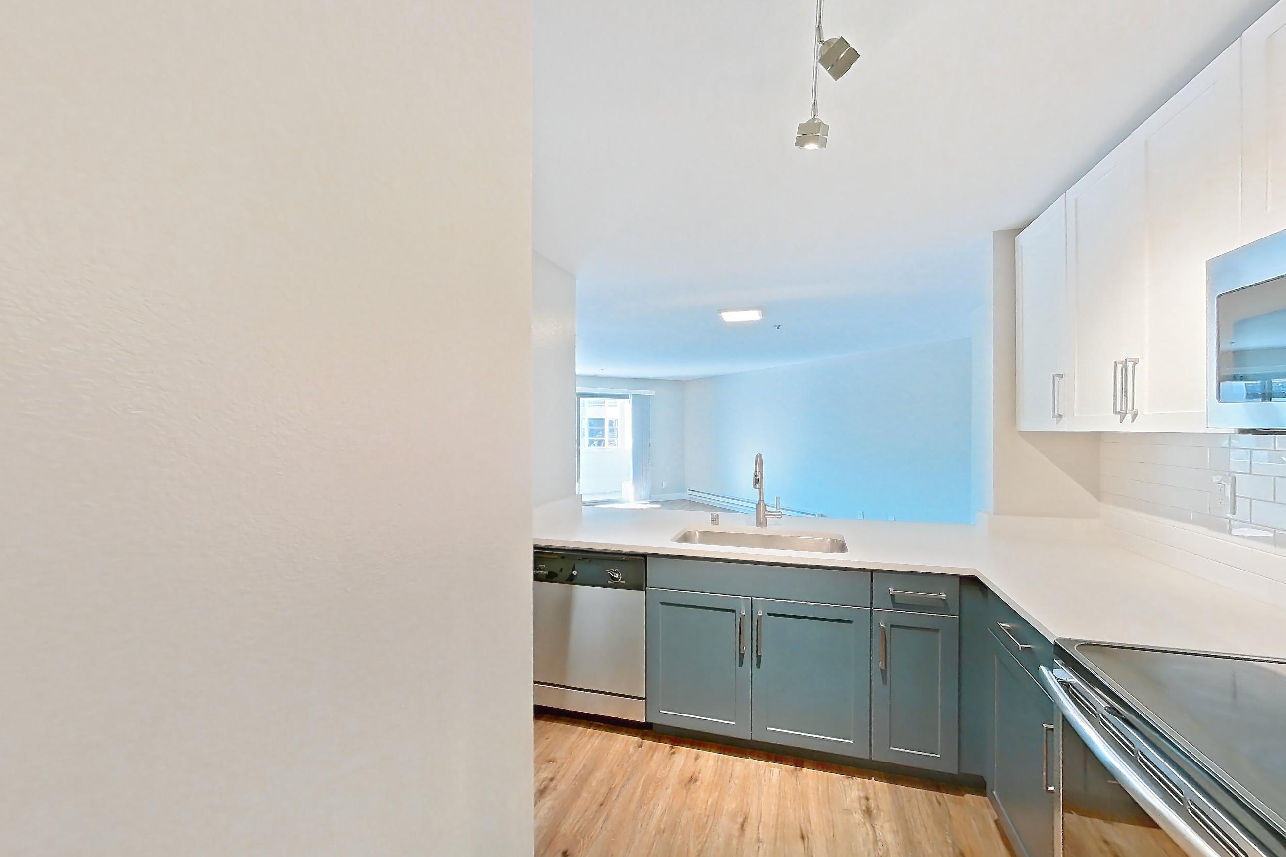 KITCHEN CORNER