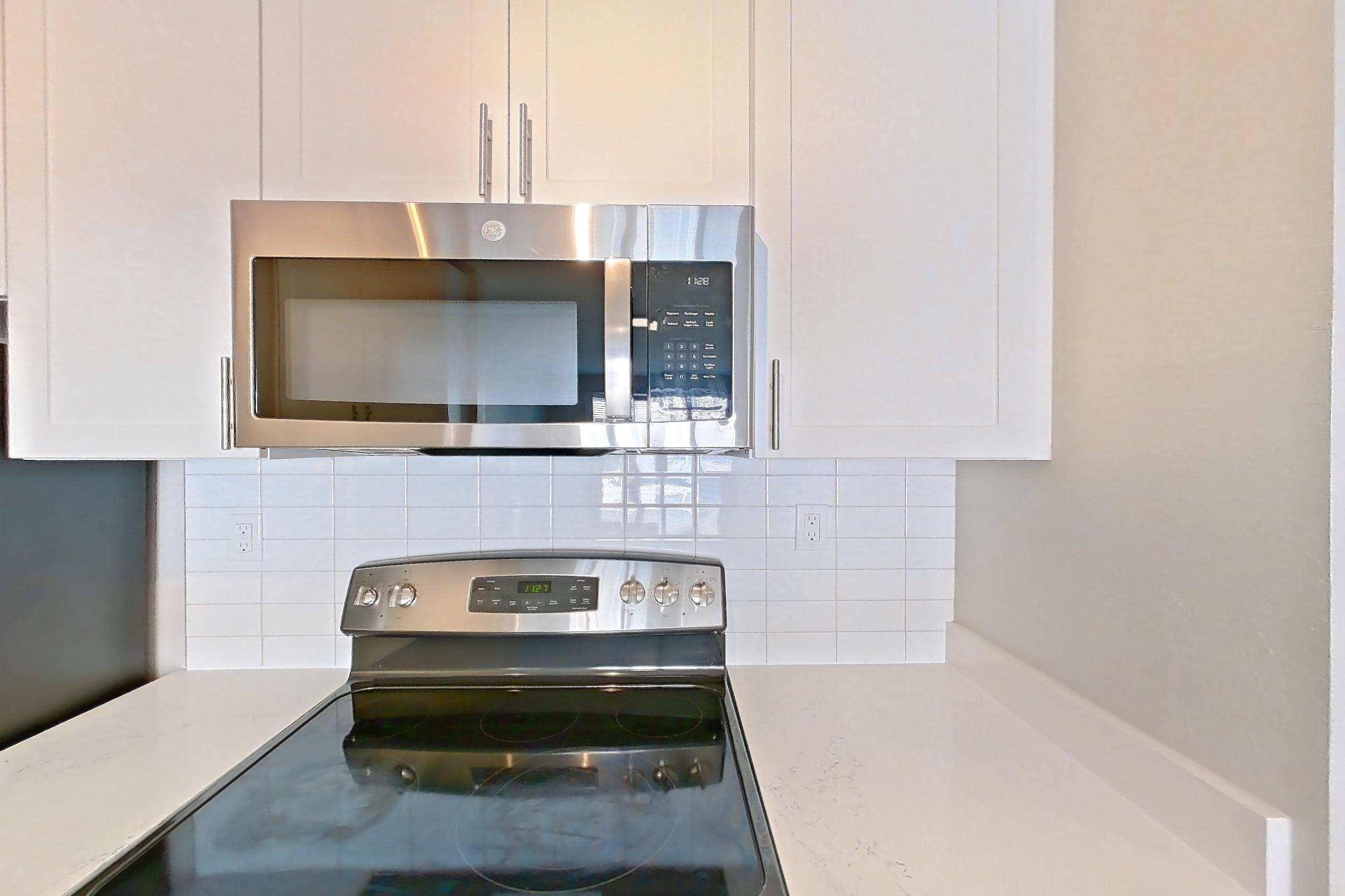 Kitchen, Apartment 3-323 at Bayside Village