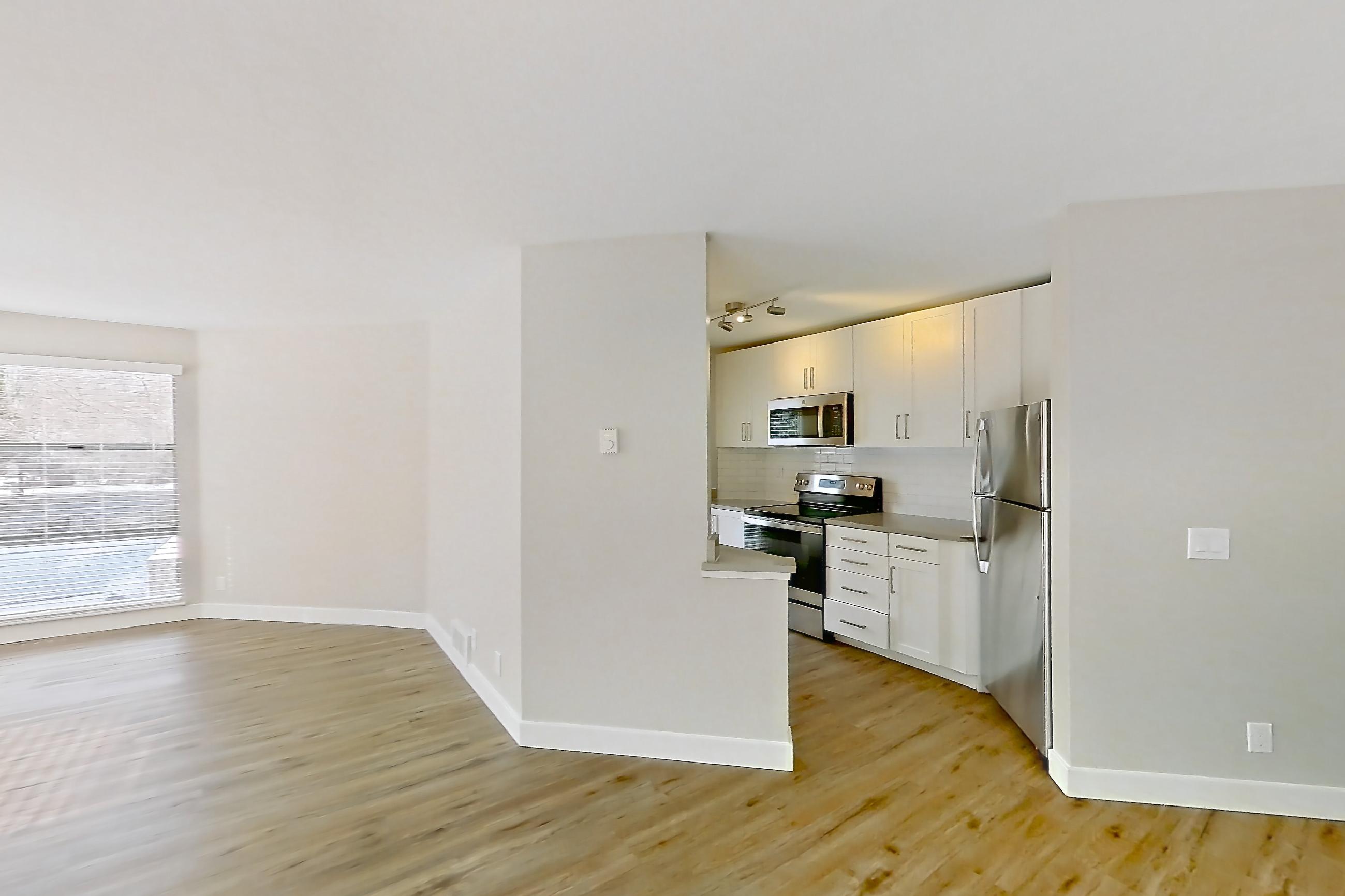 DINING ROOM (representative of this floor plan)
