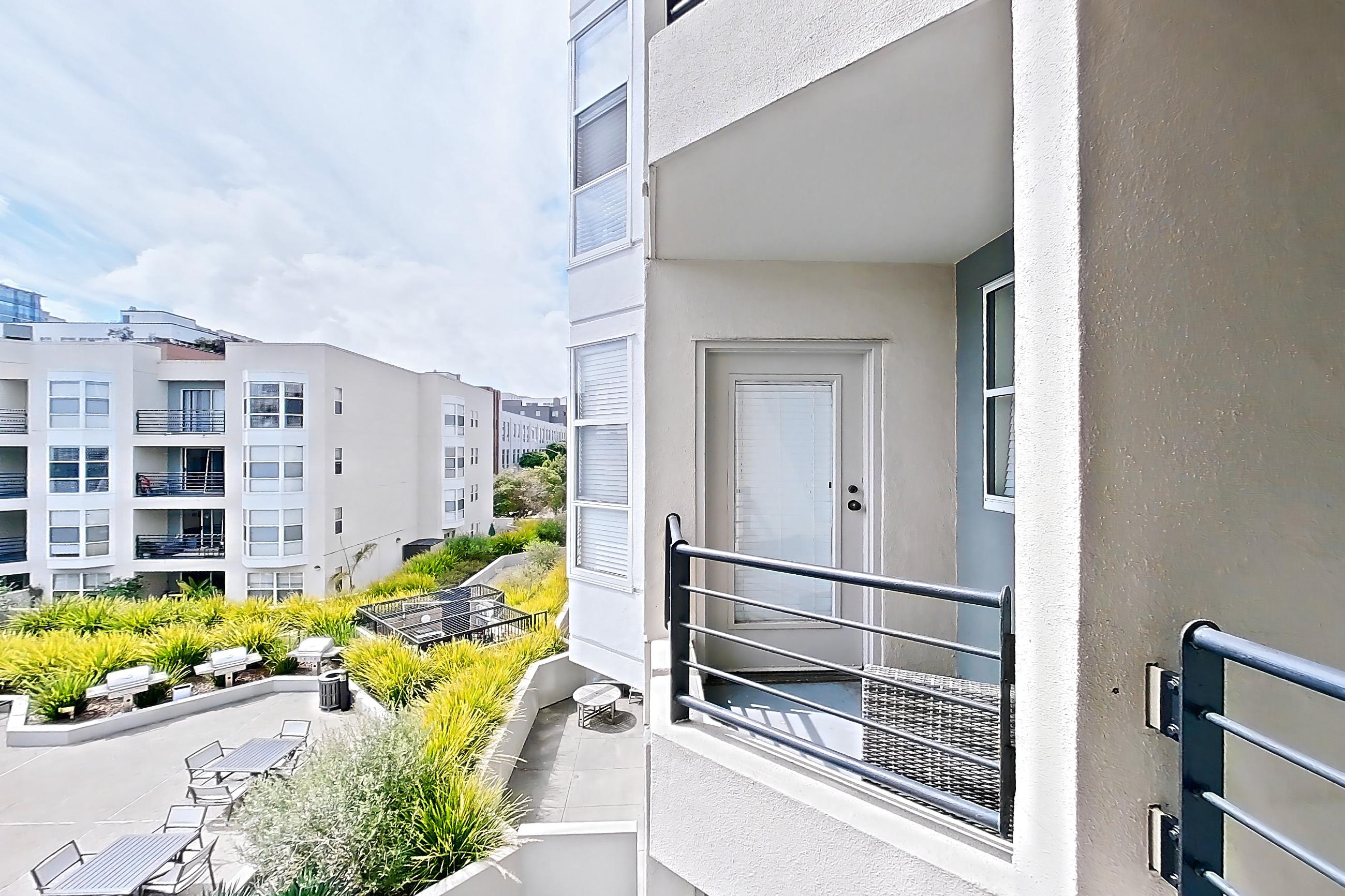 KITCHEN BALCONY