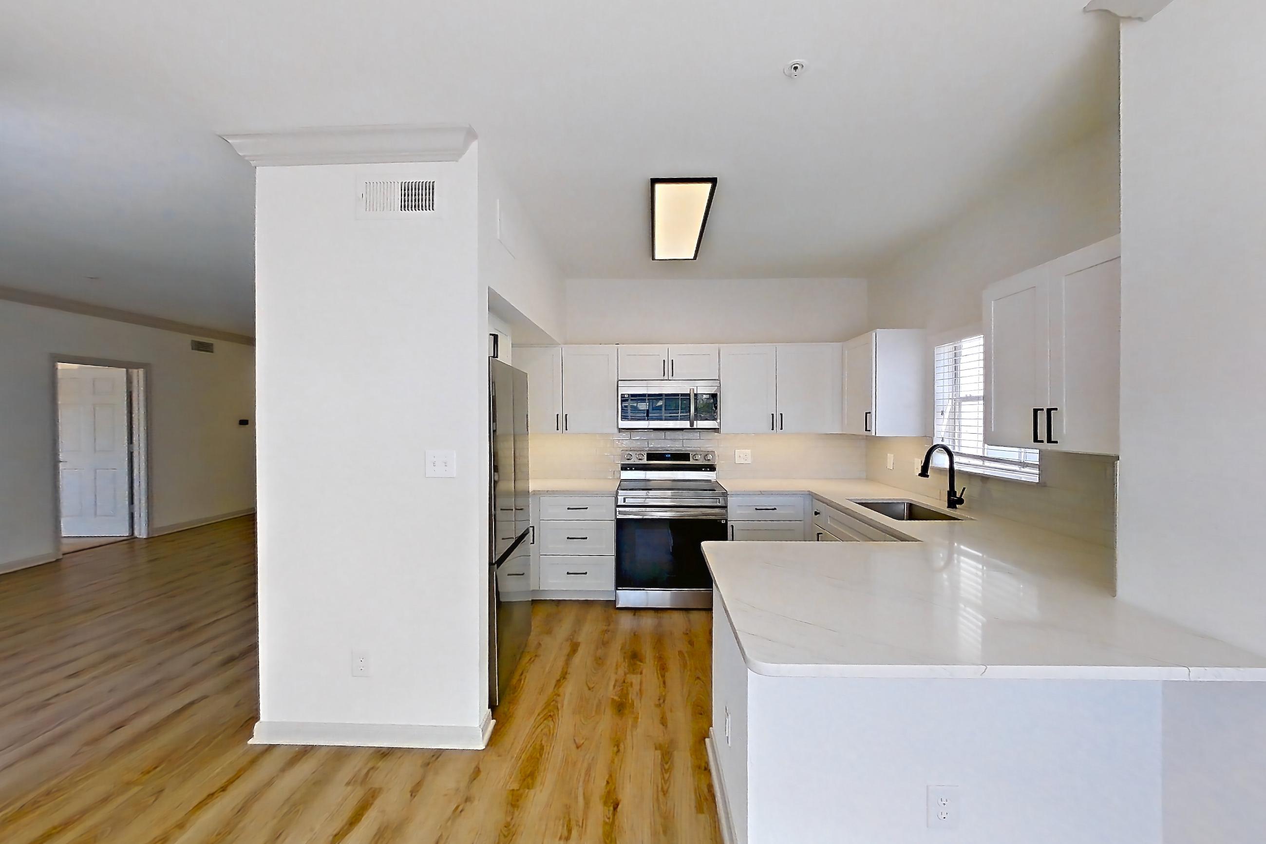 DINING ROOM (representative of this floor plan)
