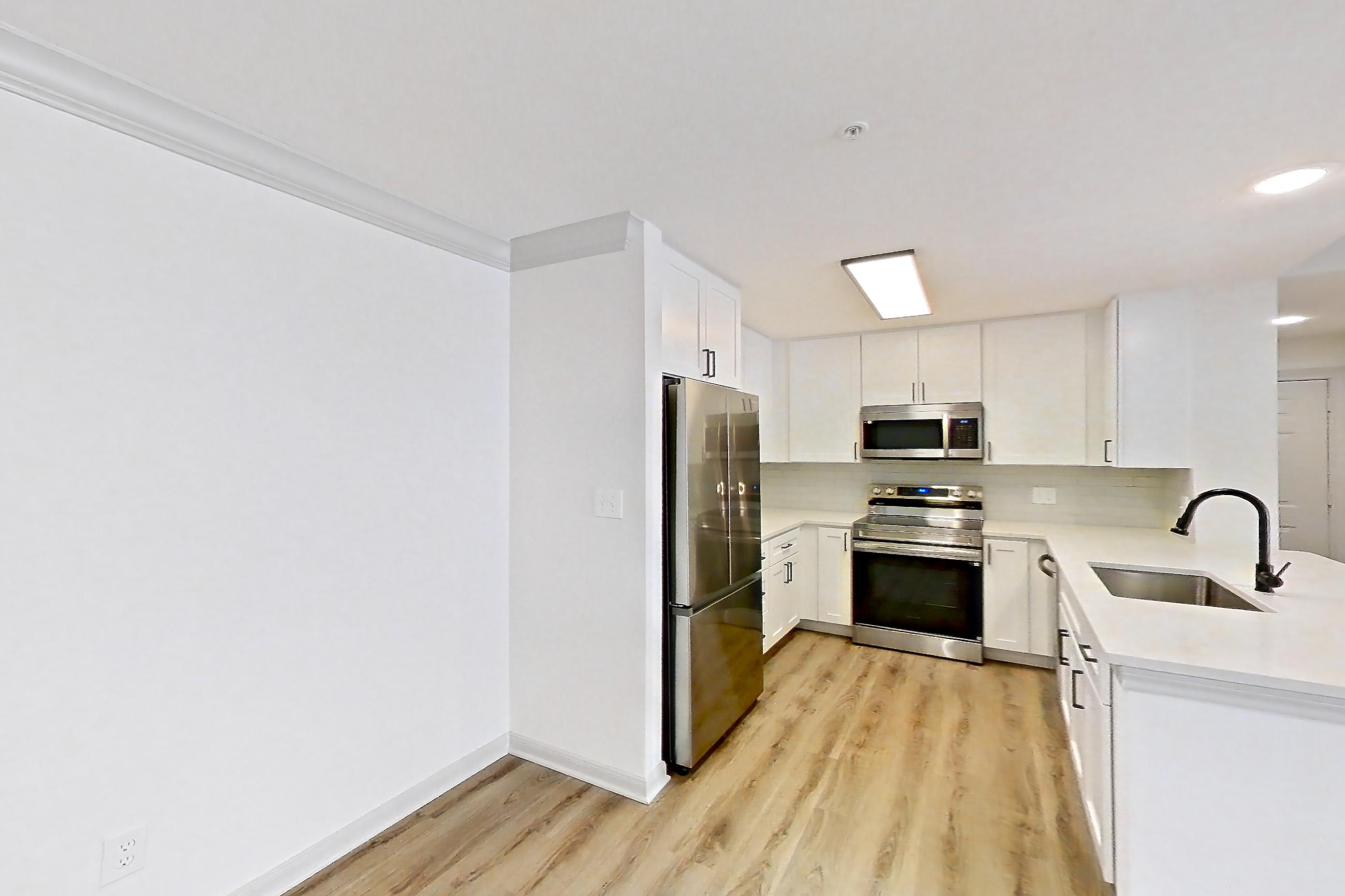 DINING ROOM (representative of this floor plan)