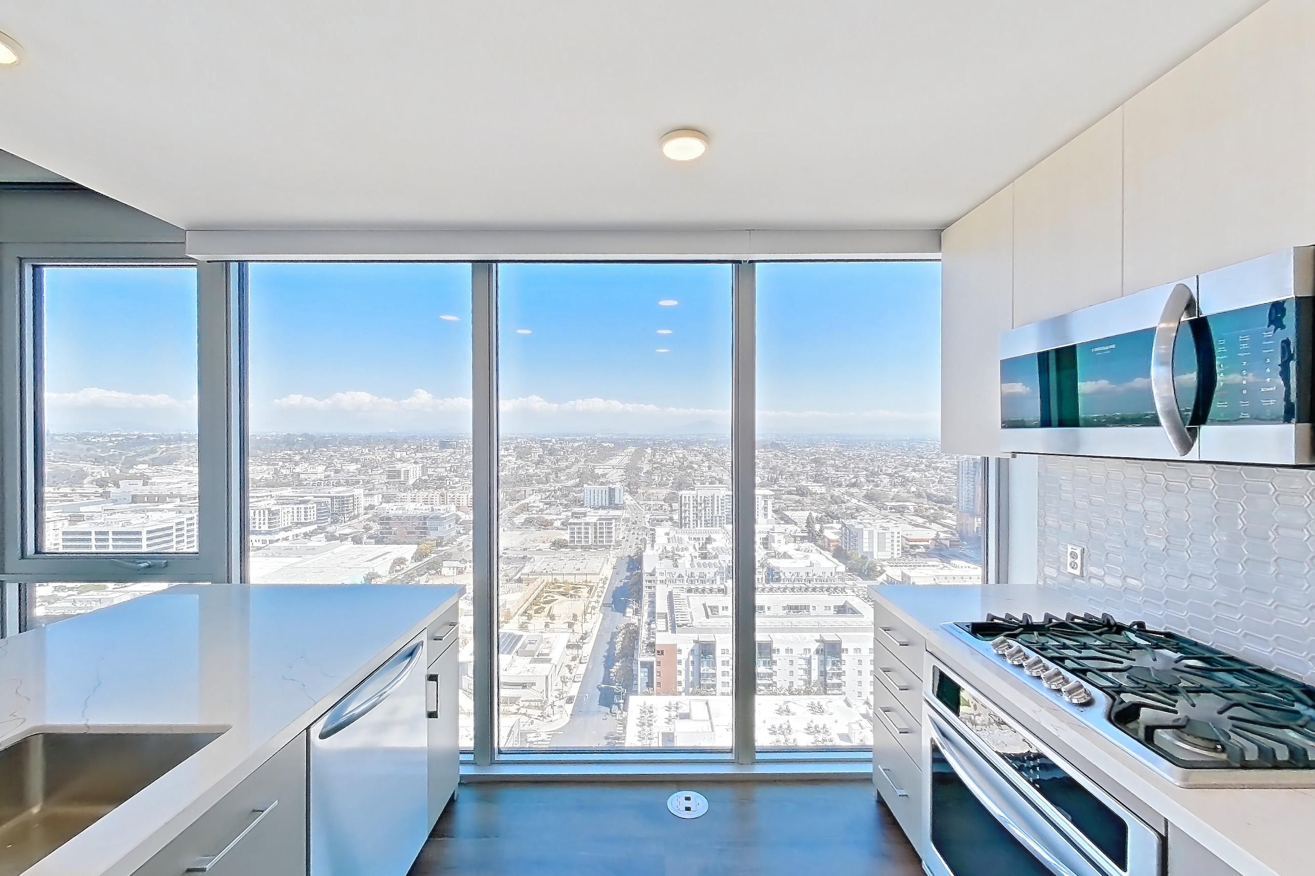 Kitchen in Apartment 0-2814 at Merian, 2K floor plan