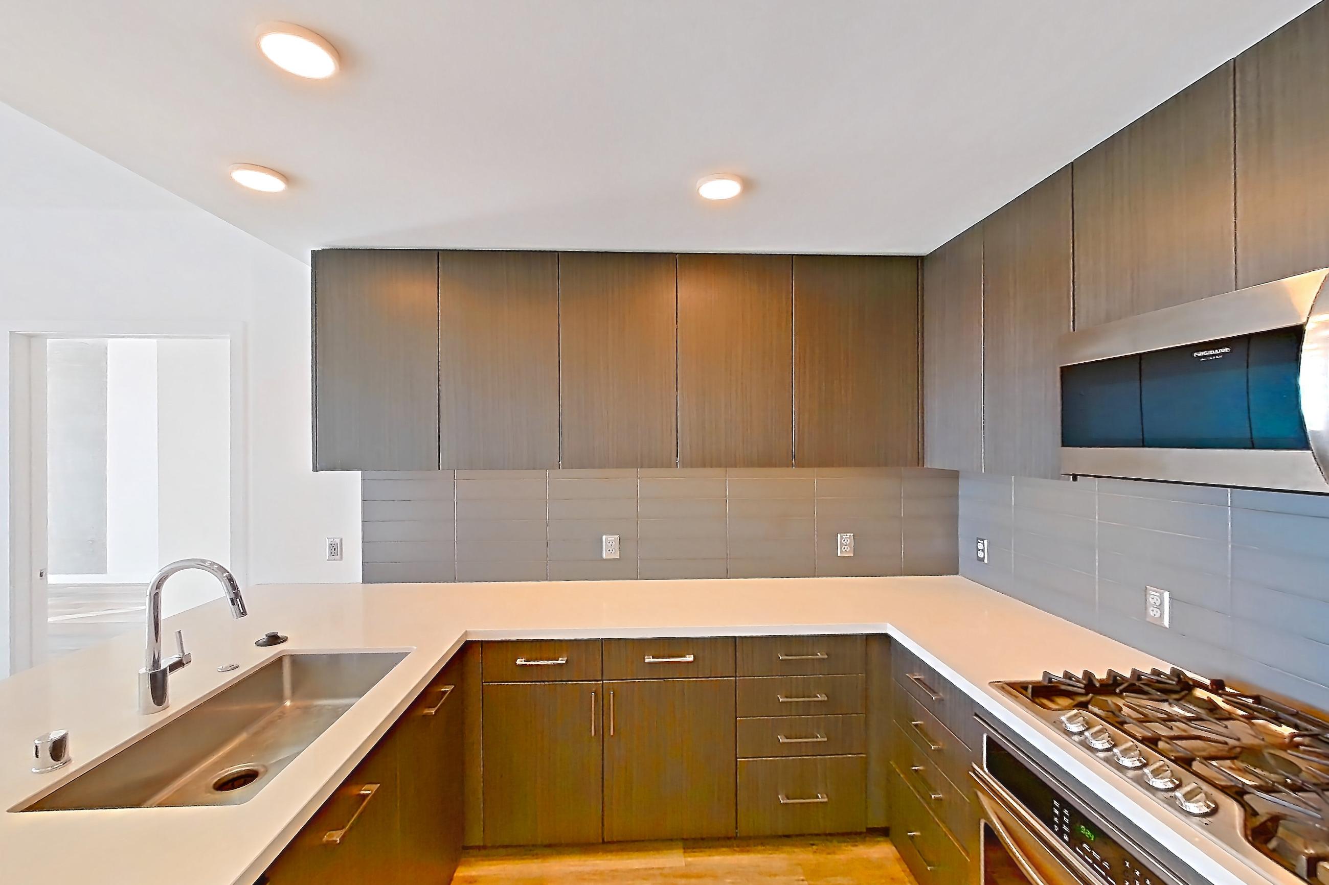 Kitchen in Apartment 0-1915 at Merian, 3D floor plan