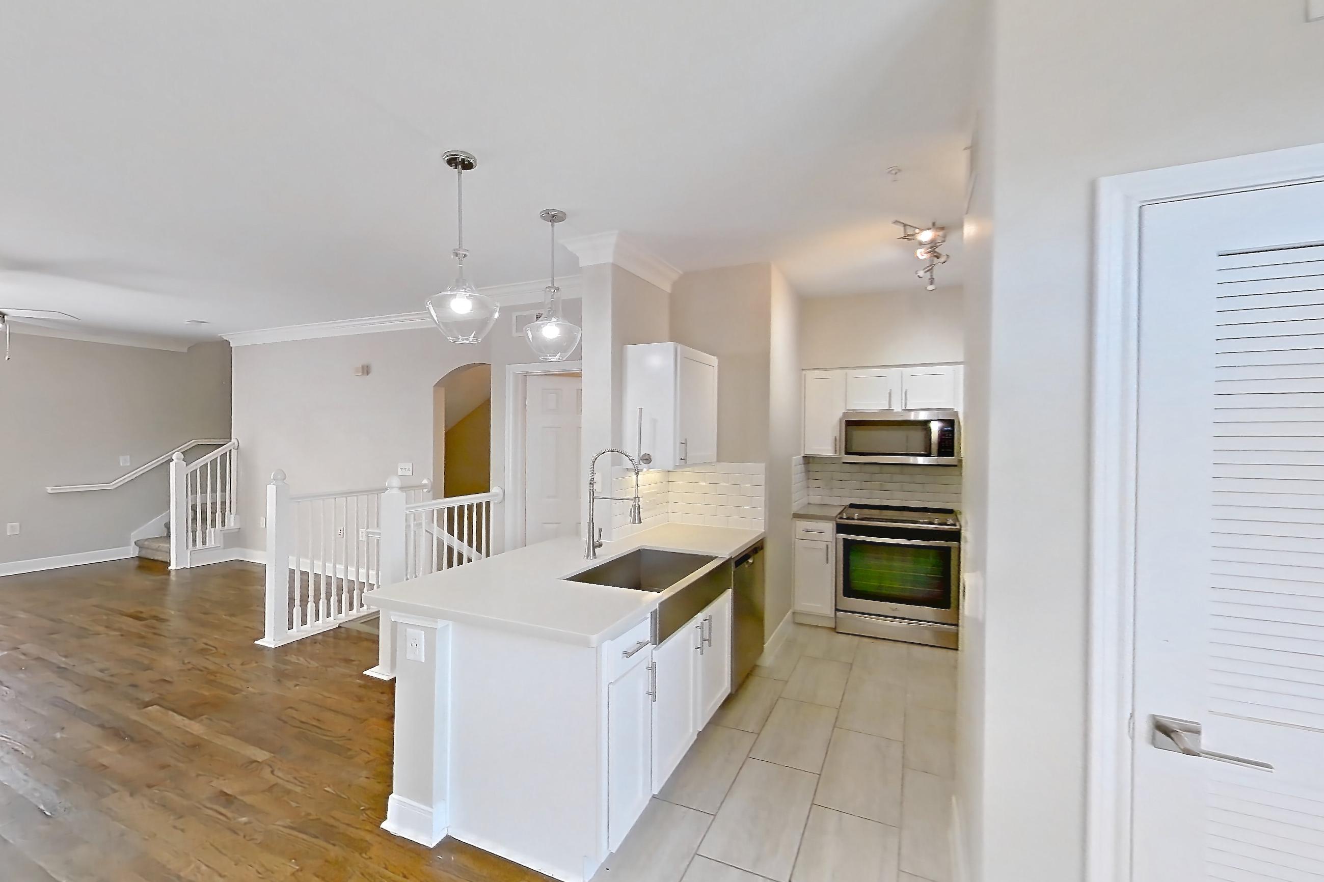 DINING ROOM (representative of this floor plan)