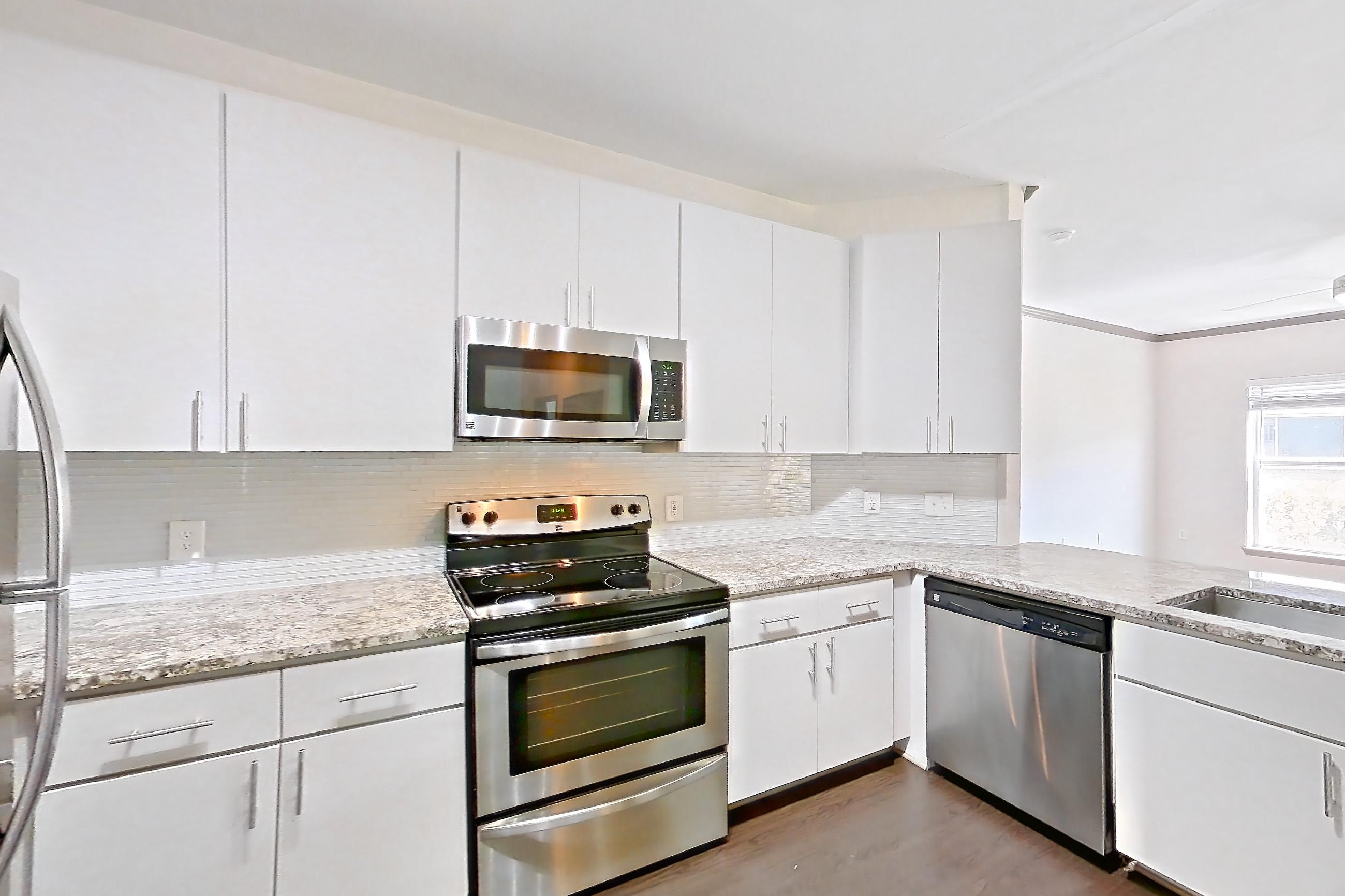 KITCHEN PANTRY