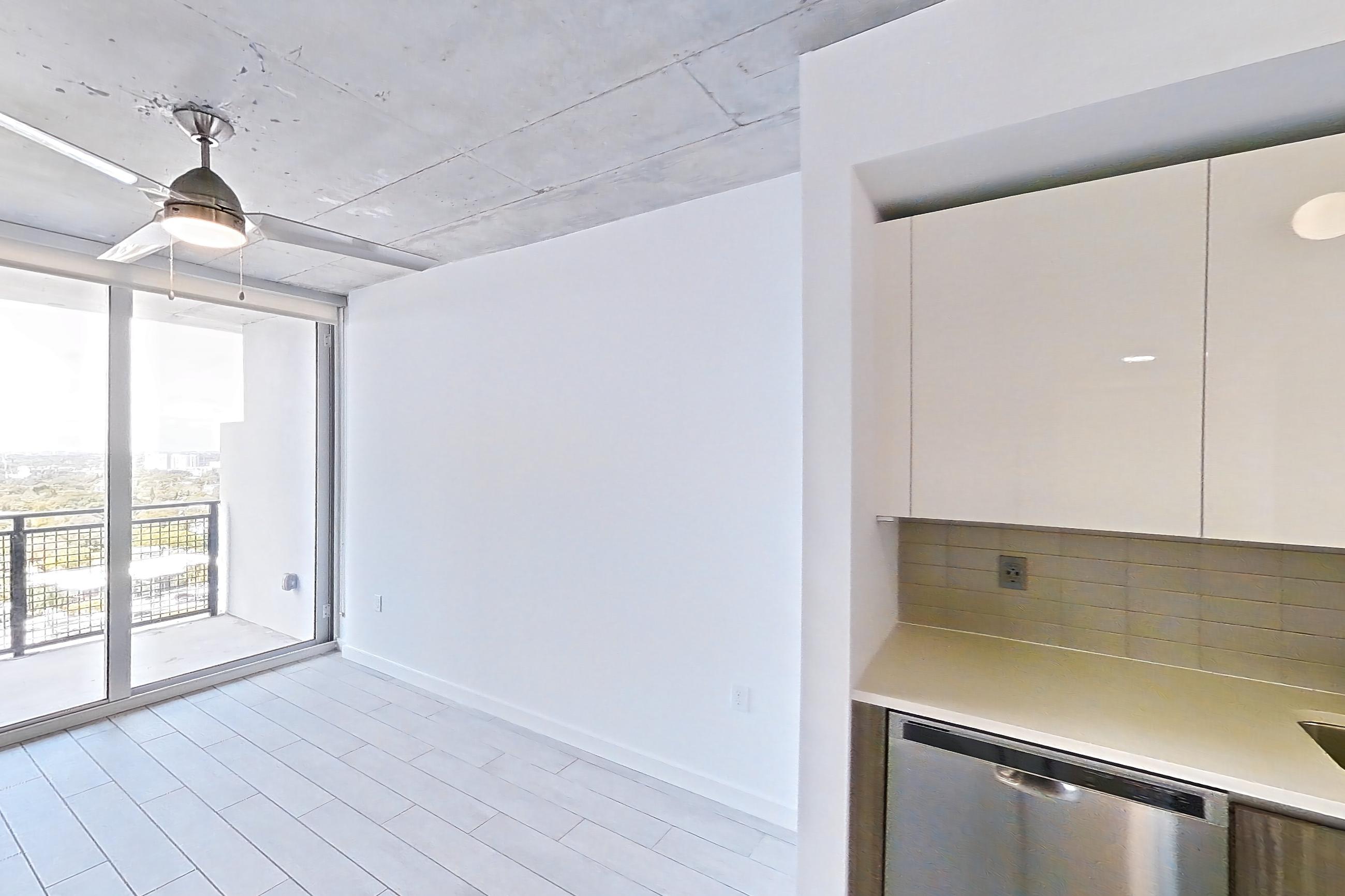 KITCHEN ISLAND CORNER