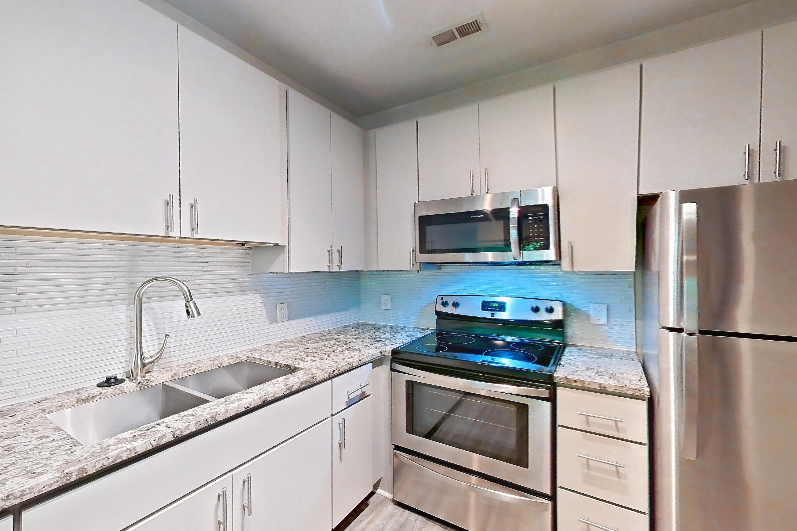 KITCHEN PANTRY