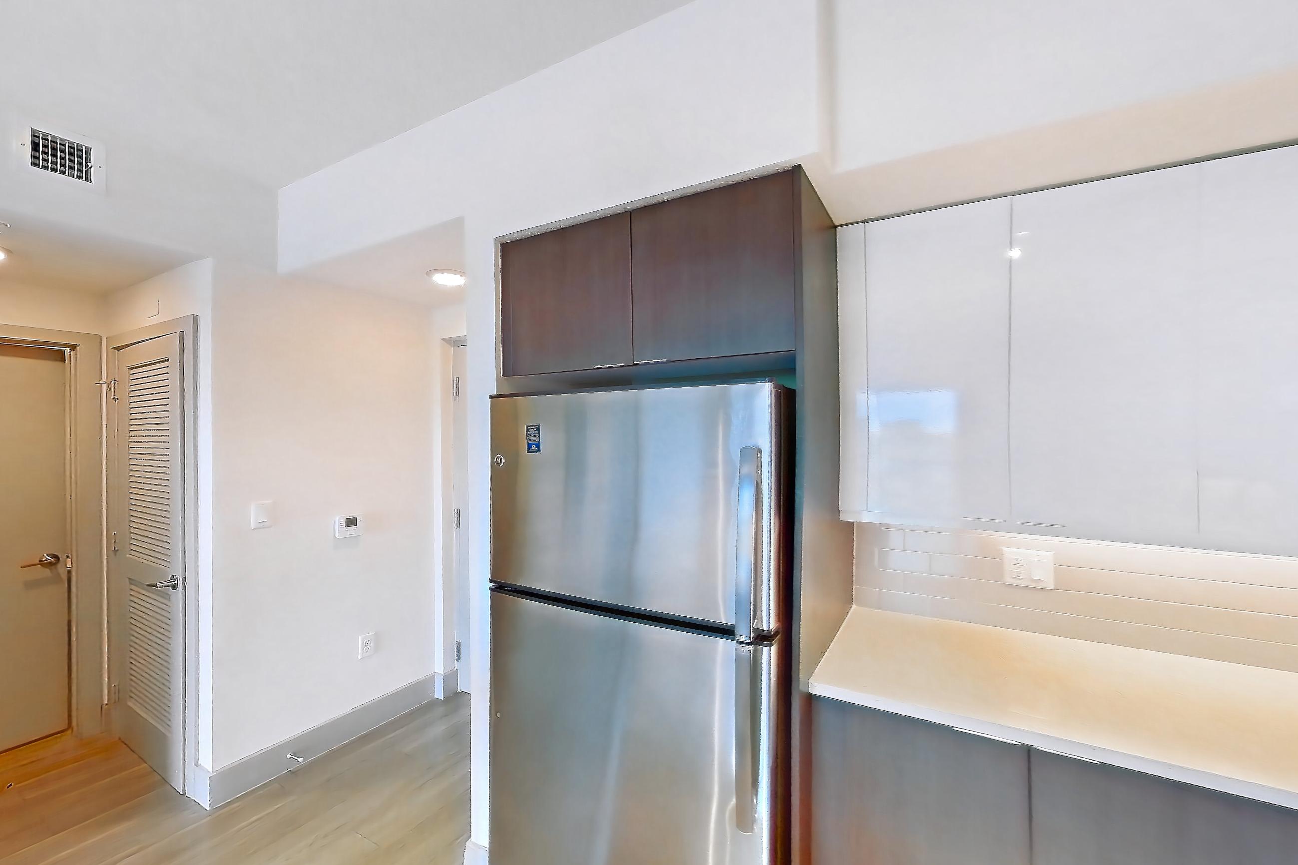 Kitchen in Apartment 3410 at Cortland Deerfield Station, B4 - Sambar floor plan