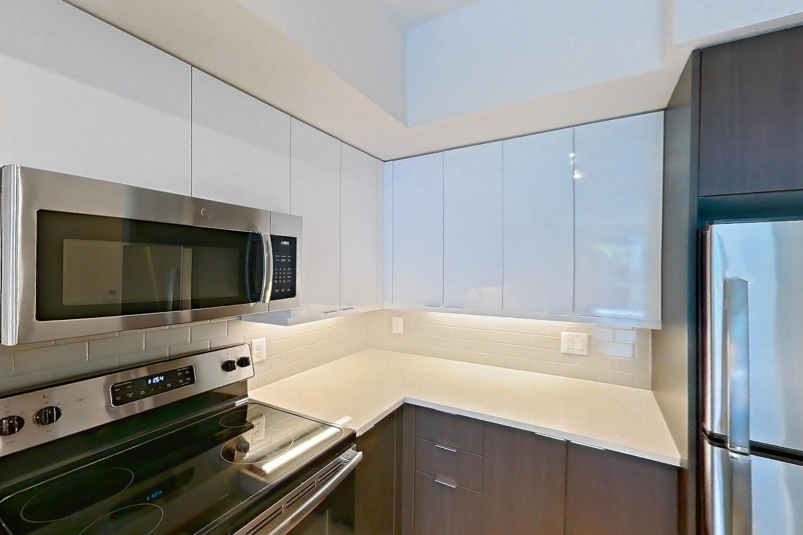 Kitchen, Apartment 3409 at Cortland Deerfield Station