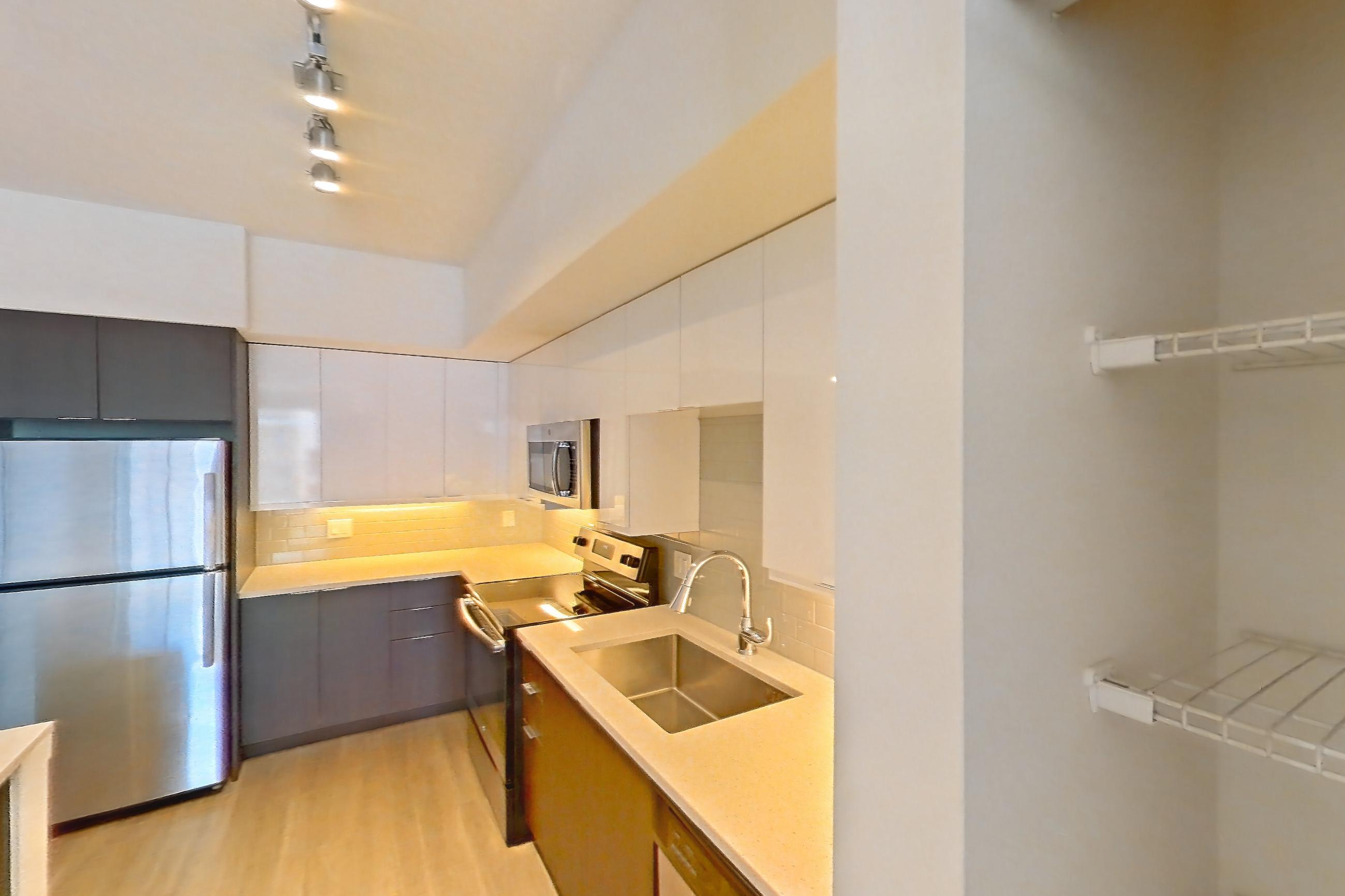 KITCHEN CLOSET 1