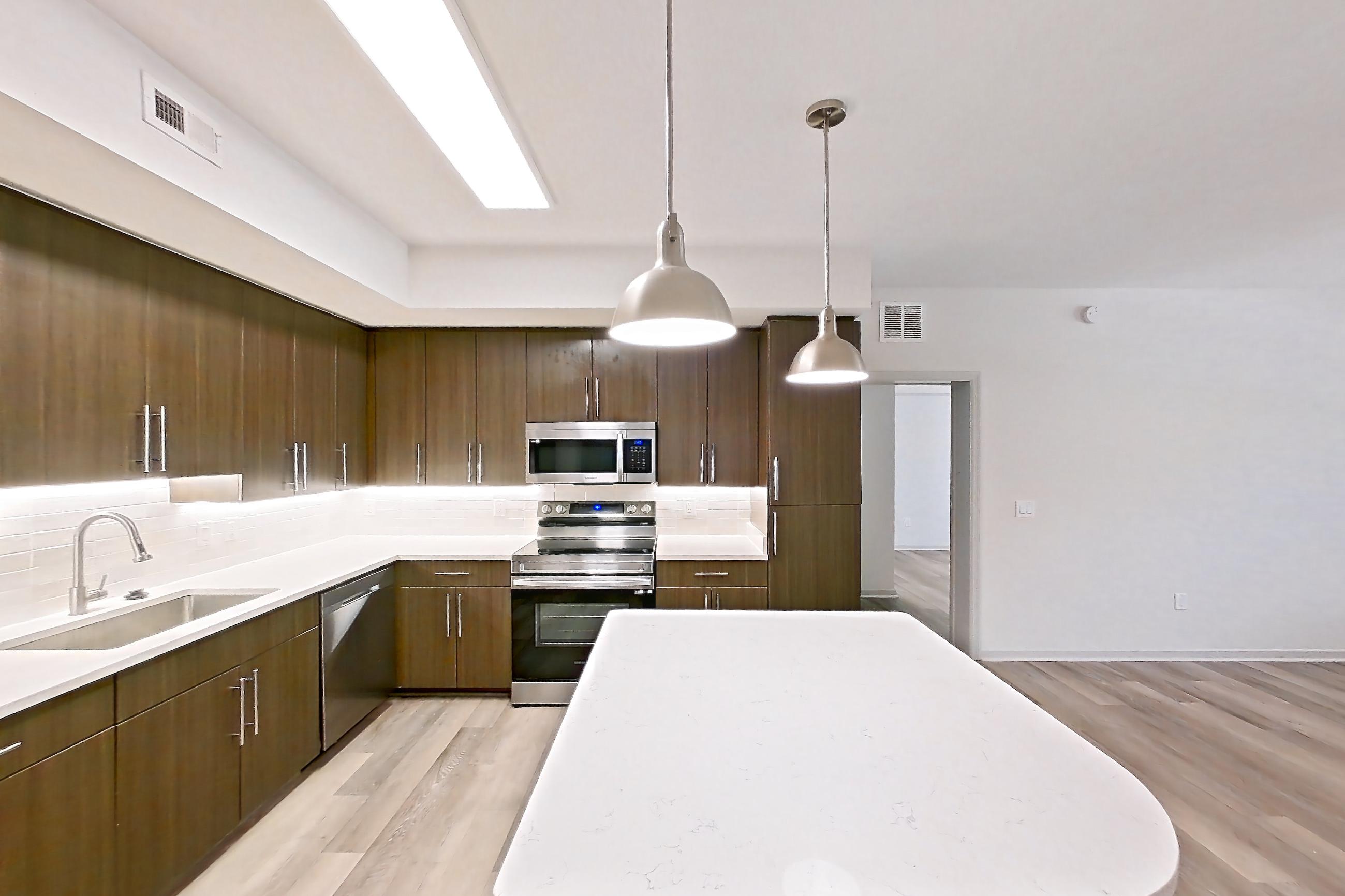 KITCHEN ENTRYWAY
