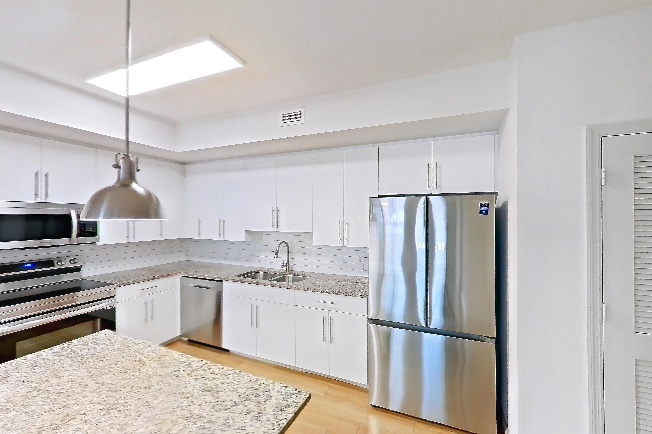 KITCHEN CORNER
