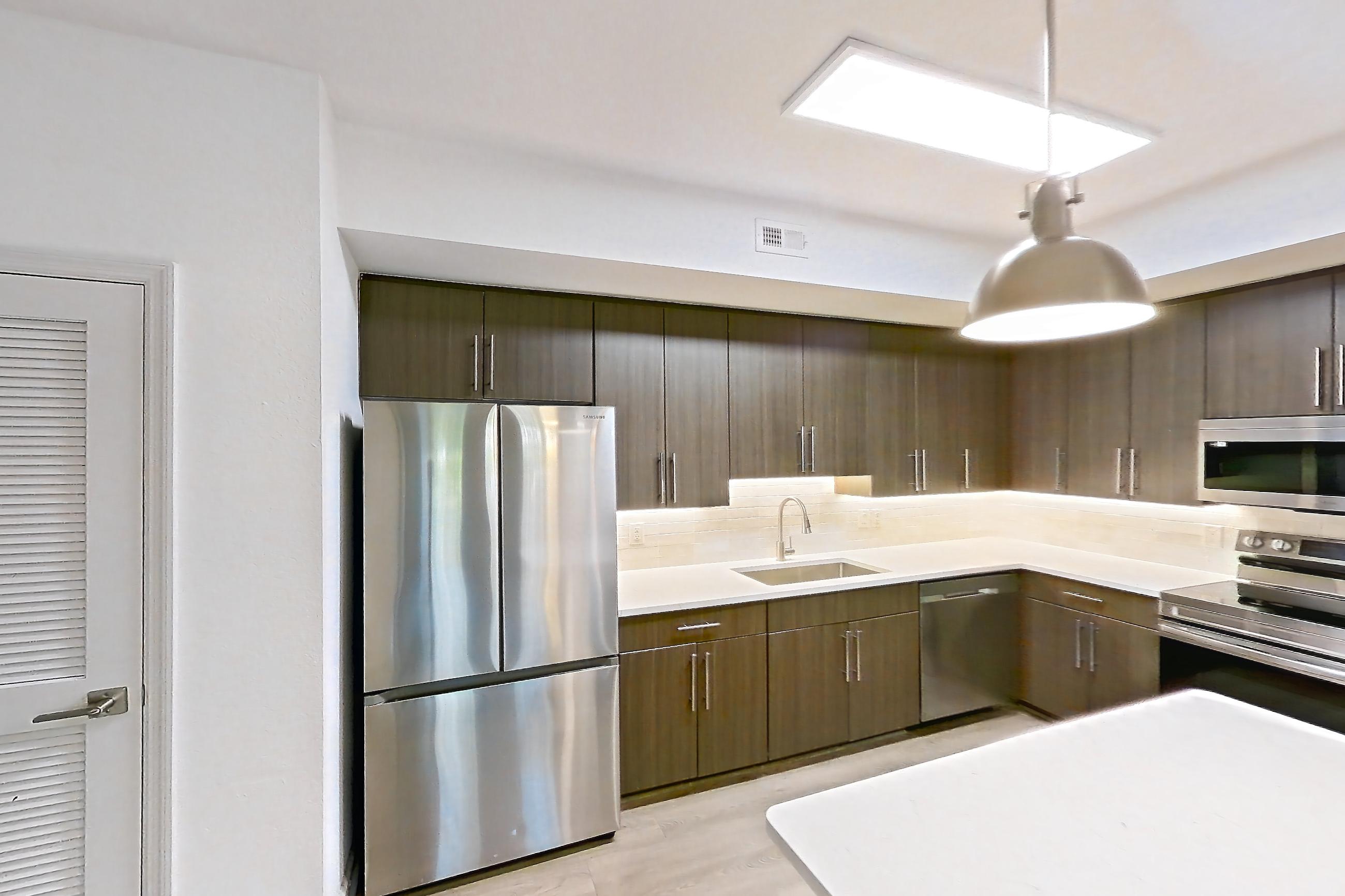 KITCHEN CORNER