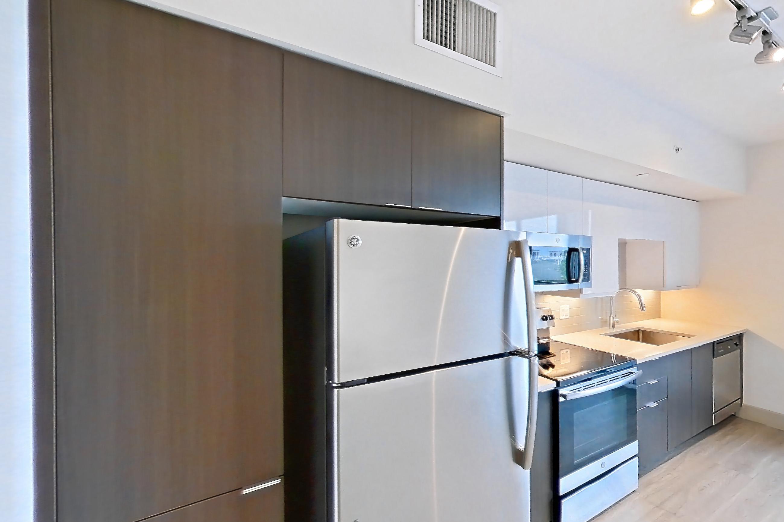 KITCHEN ENTRYWAY