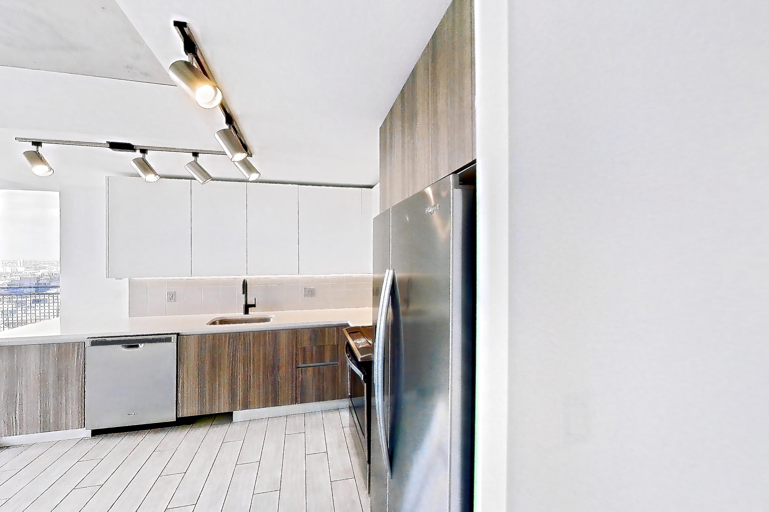 KITCHEN ENTRYWAY