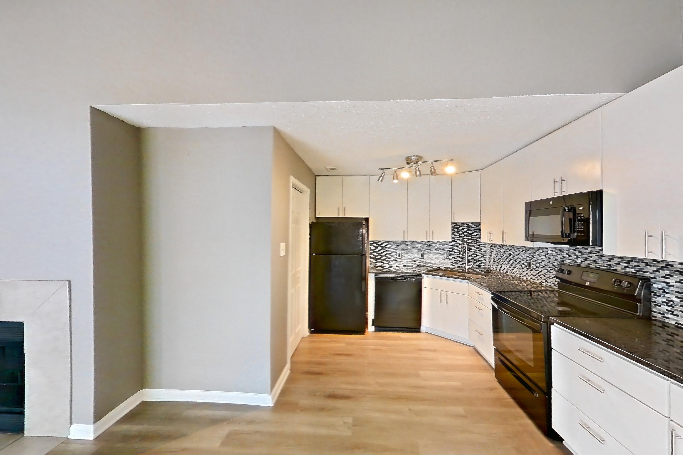 DINING ROOM (representative of this floor plan)