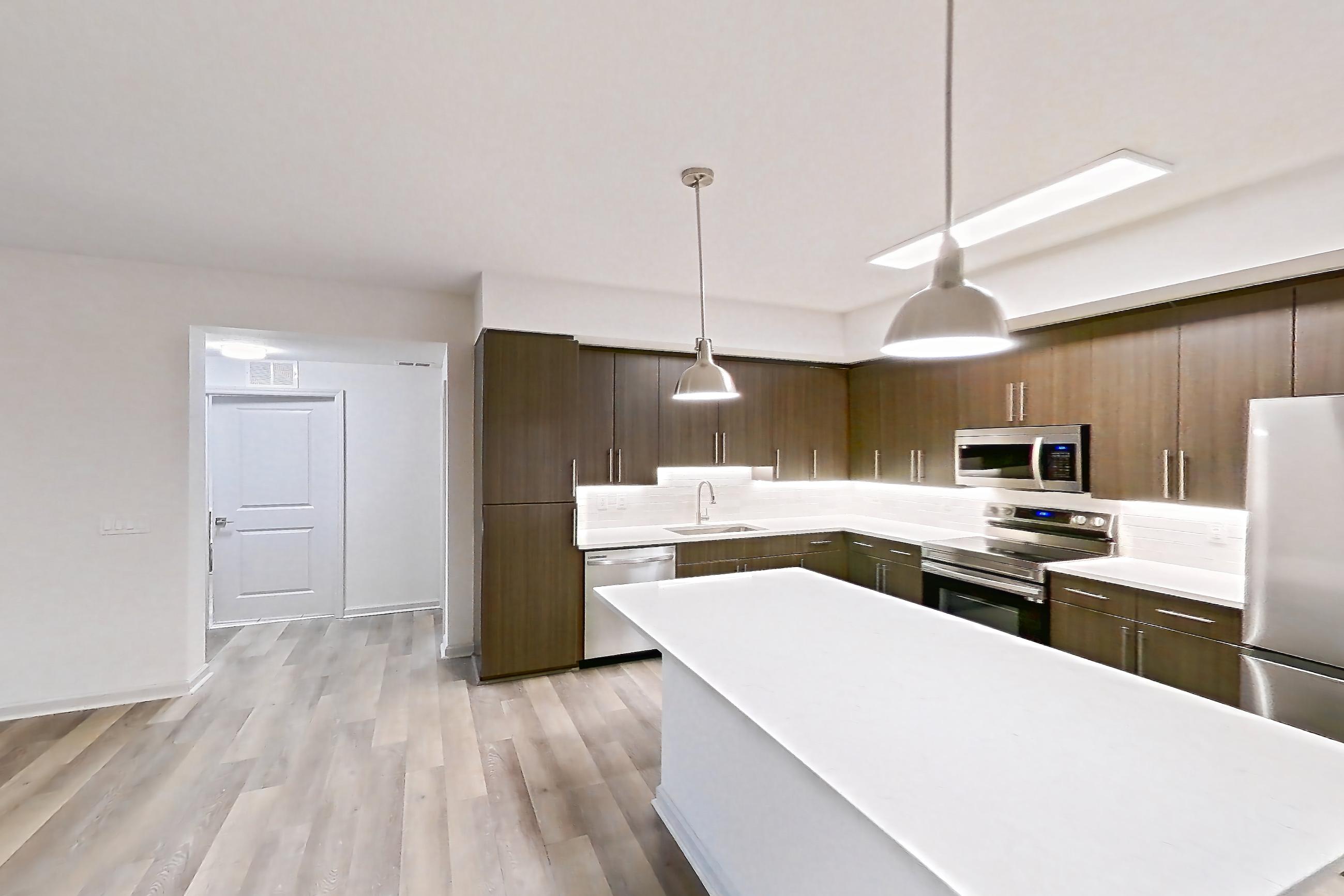KITCHEN ISLAND CORNER 1