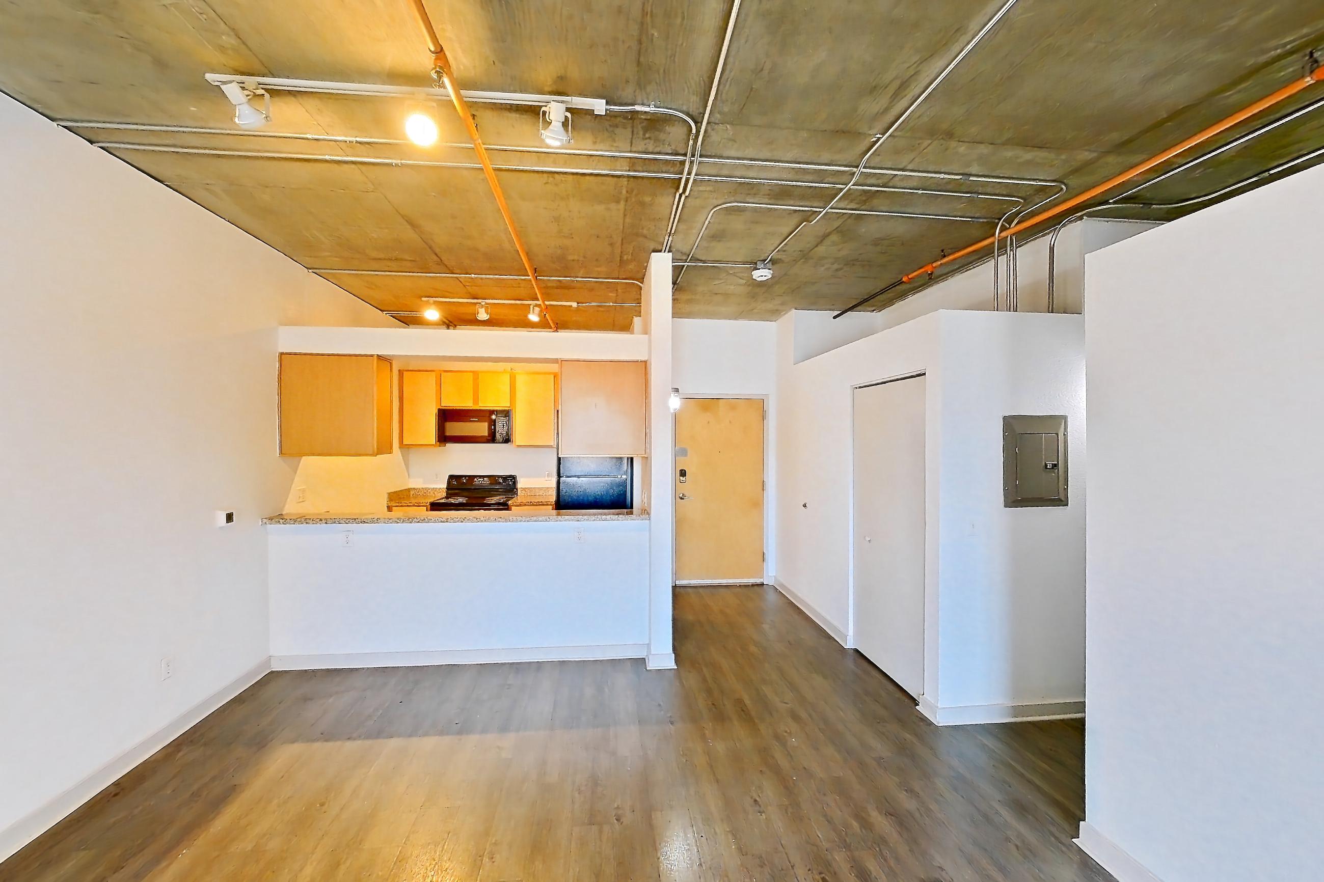 Living space in Apartment 1184 at Cortland on Blake, B5 floor plan