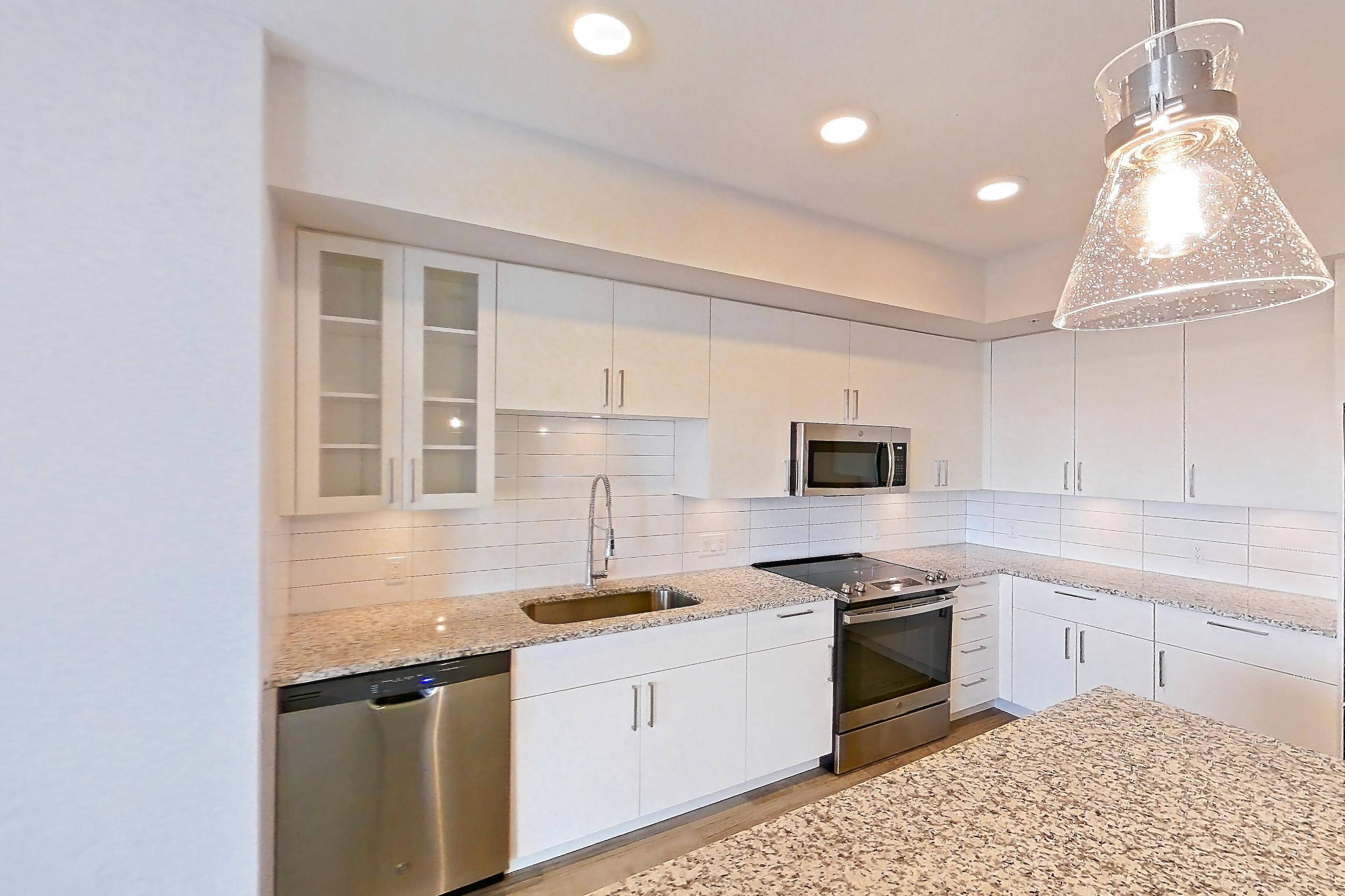 KITCHEN ISLAND CORNER (representative of this floor plan)