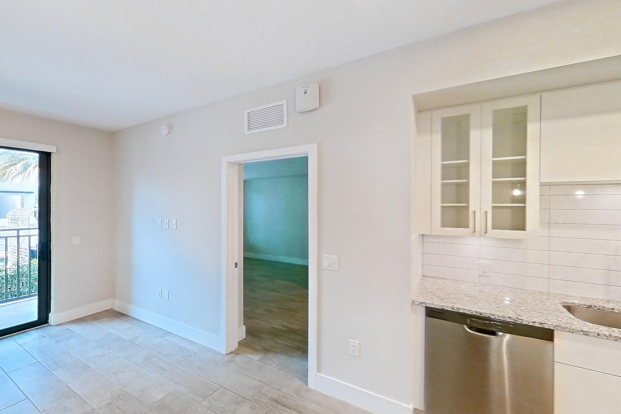 KITCHEN ISLAND CORNER