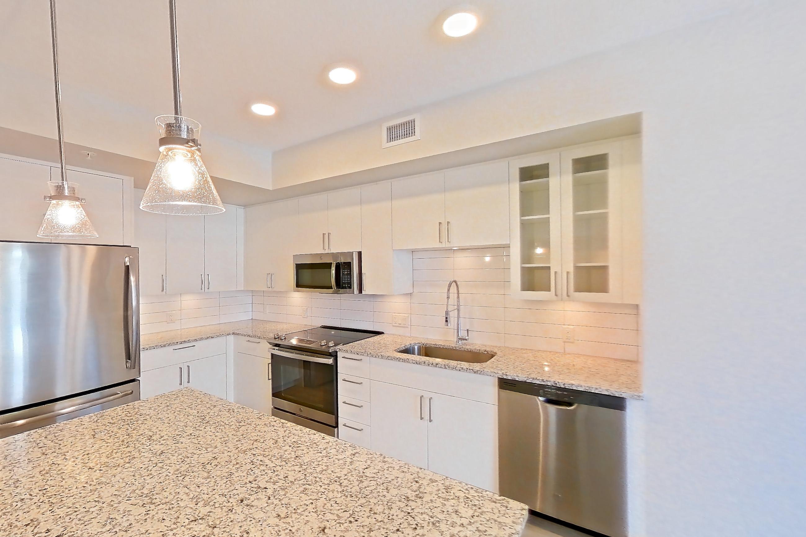 KITCHEN ISLAND CORNER (representative of this floor plan)