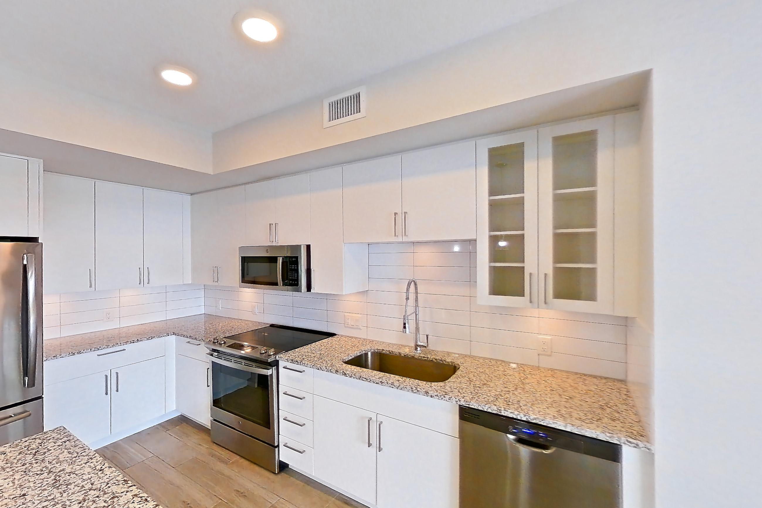 KITCHEN CORNER