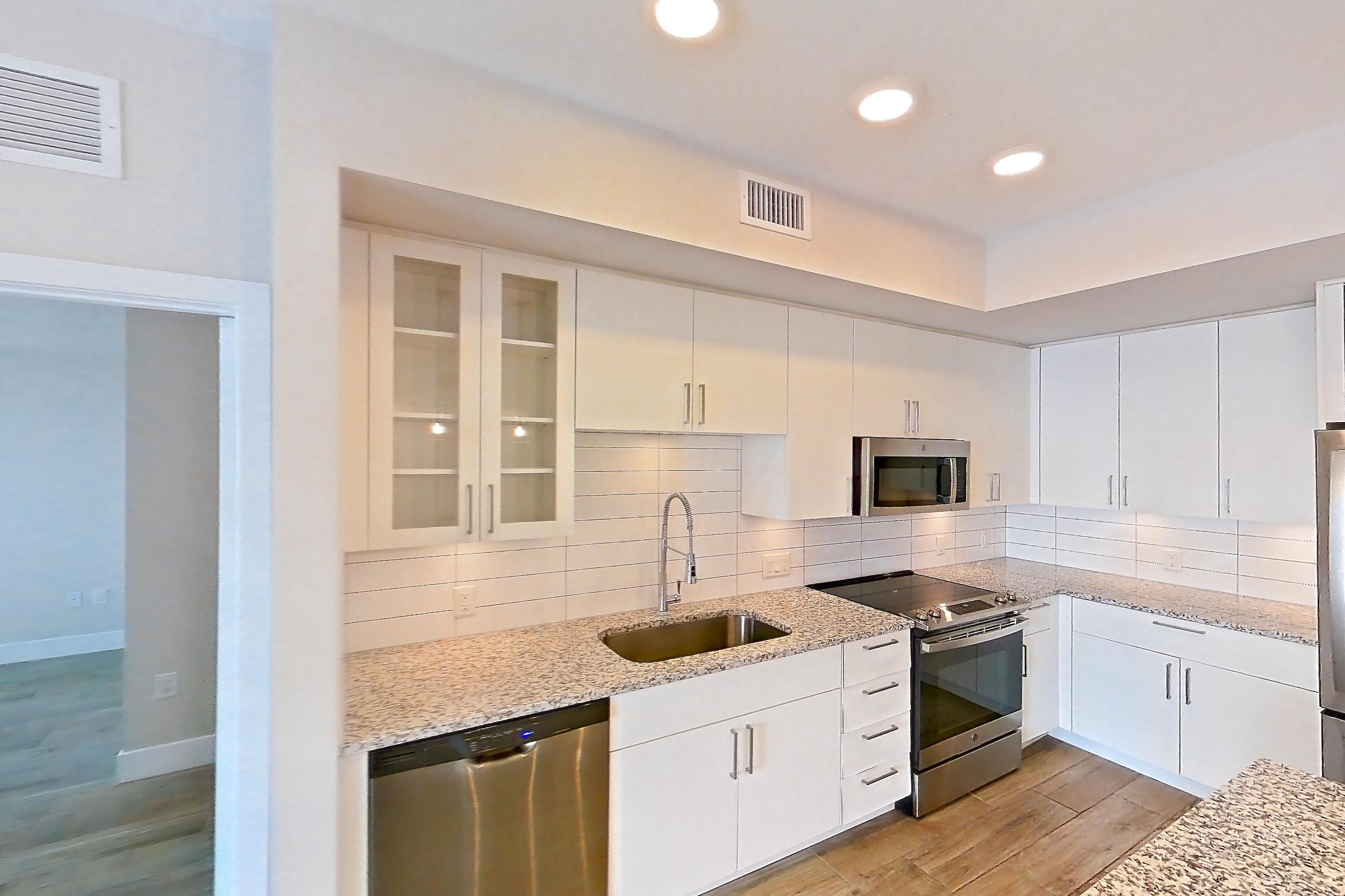 KITCHEN CORNER