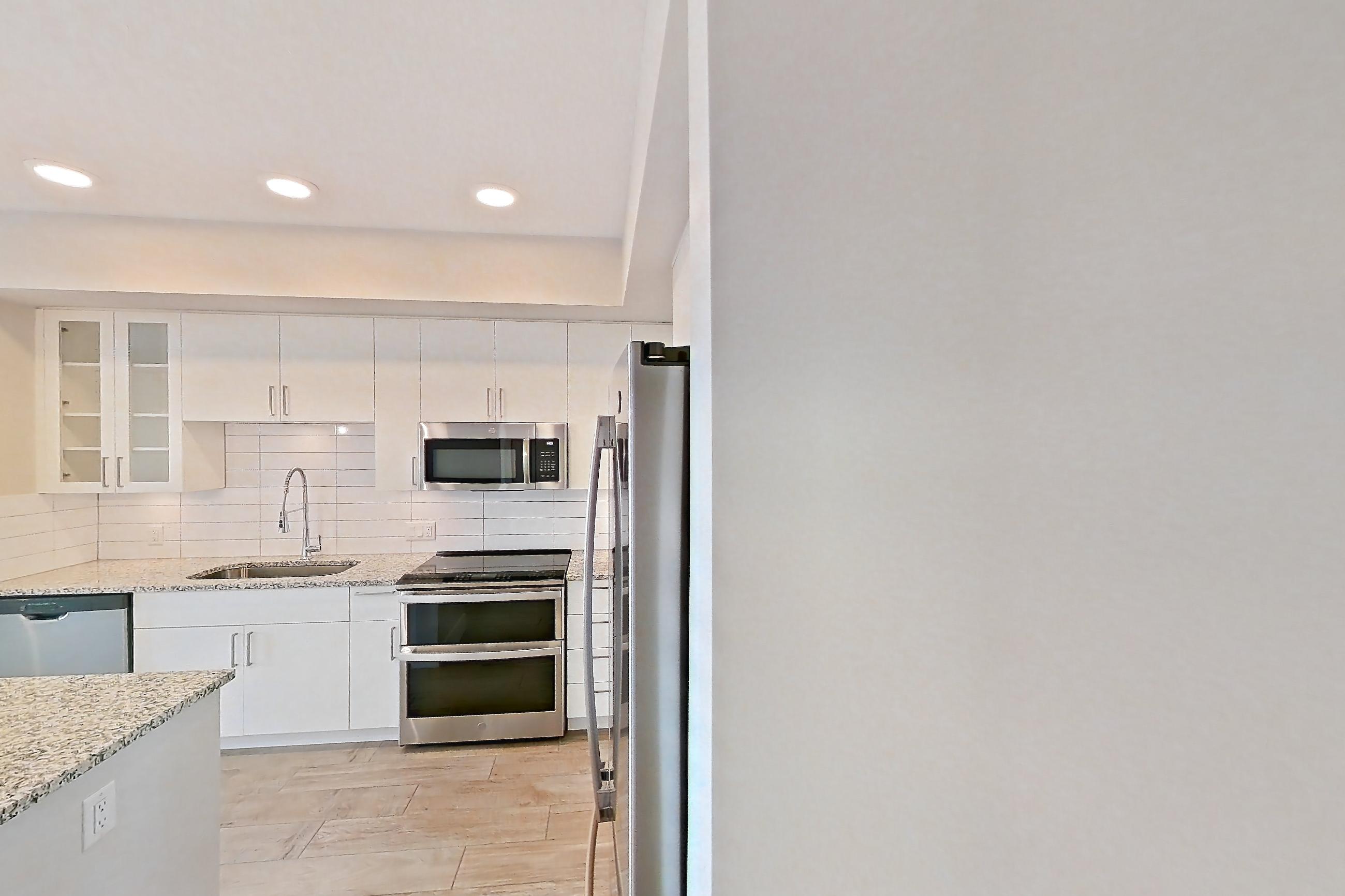 KITCHEN ENTRY