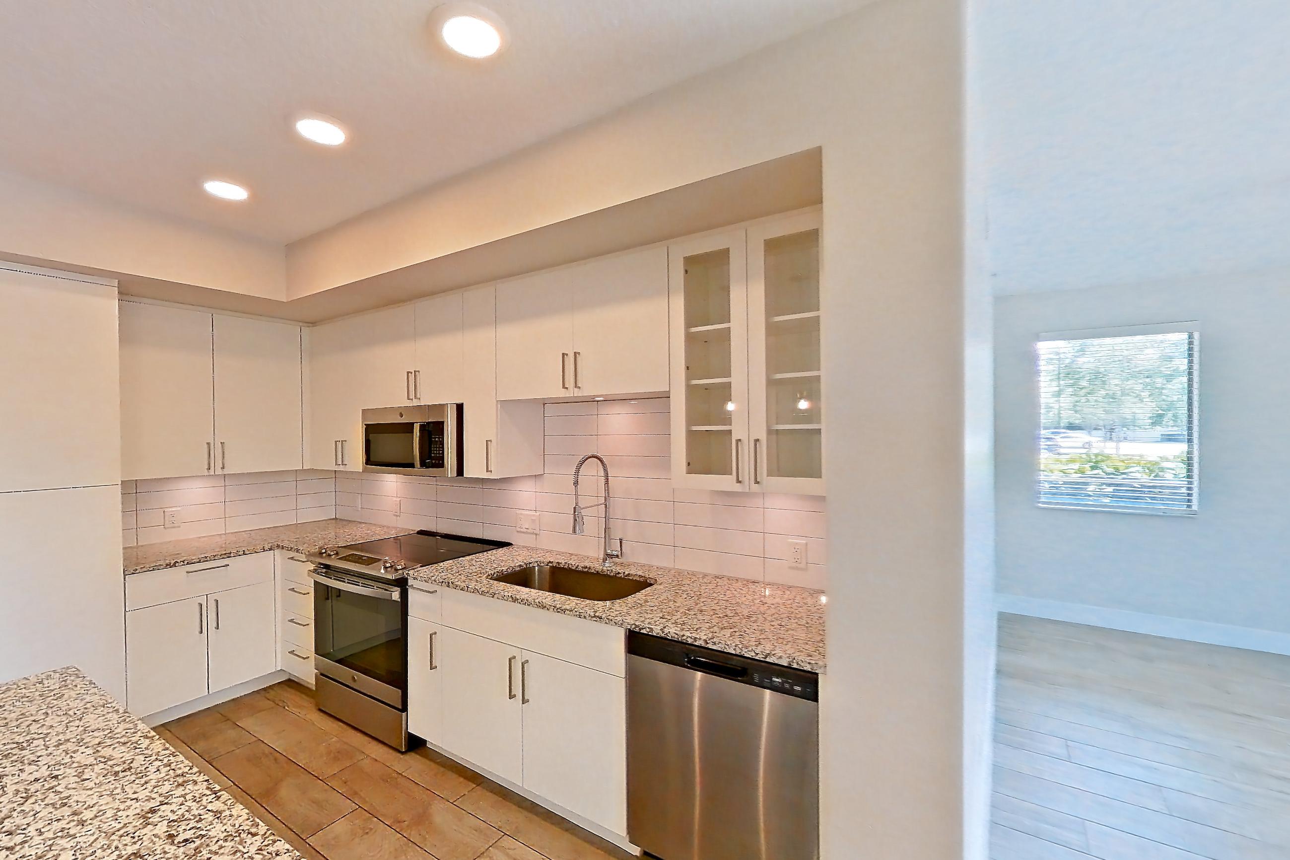 KITCHEN ISLAND CORNER (representative of this floor plan)